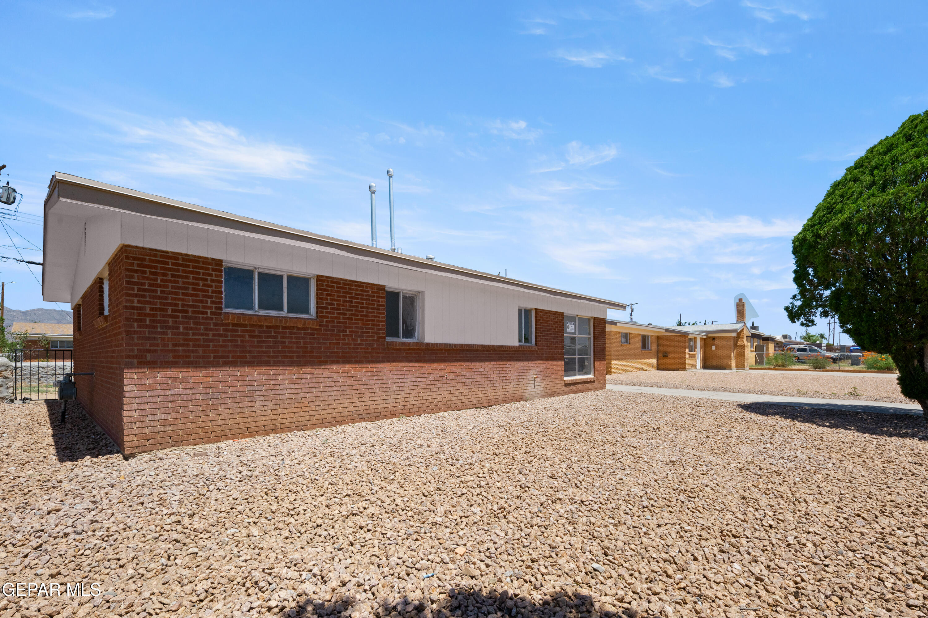 10329 Wilshire Drive Property Photo 4