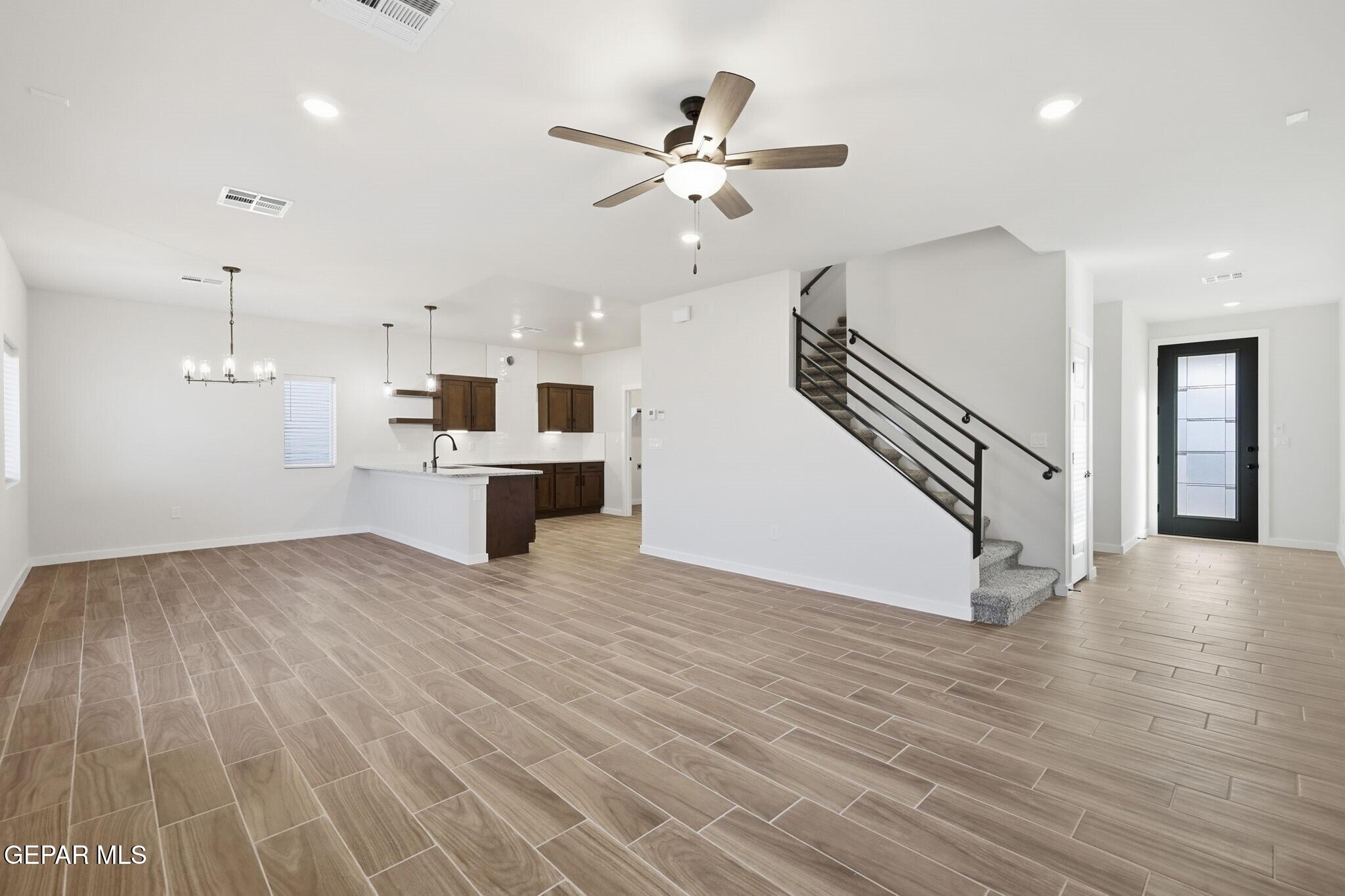 15136 Expectation Avenue Property Photo 6