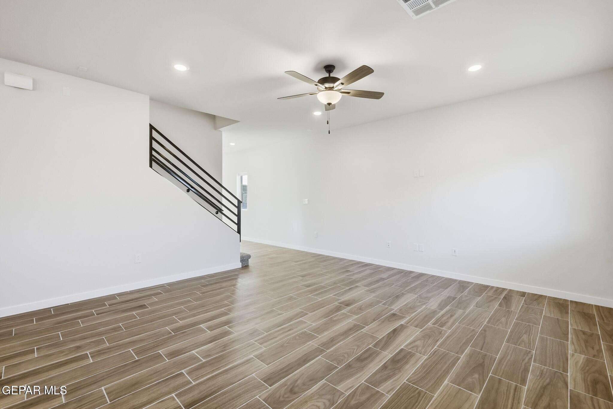 15136 Expectation Avenue Property Photo 7