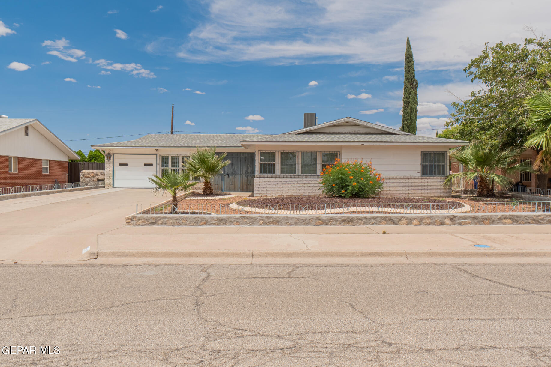 8105 Morley Drive Property Photo 1