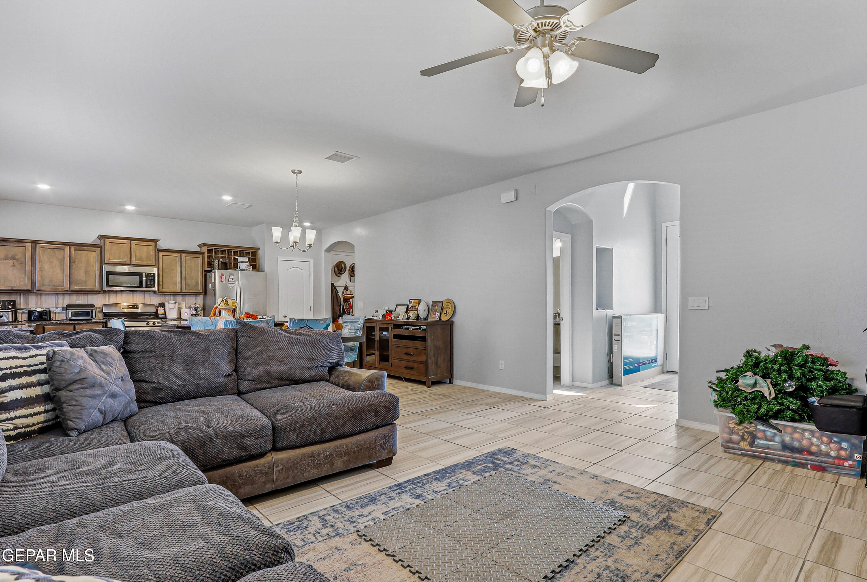 209 Reigate Drive Property Photo 9