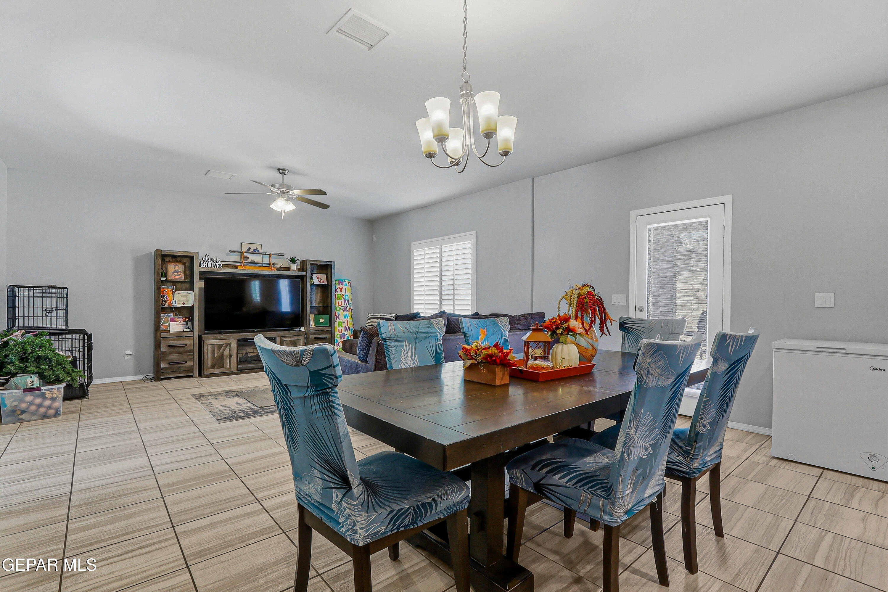 209 Reigate Drive Property Photo 21