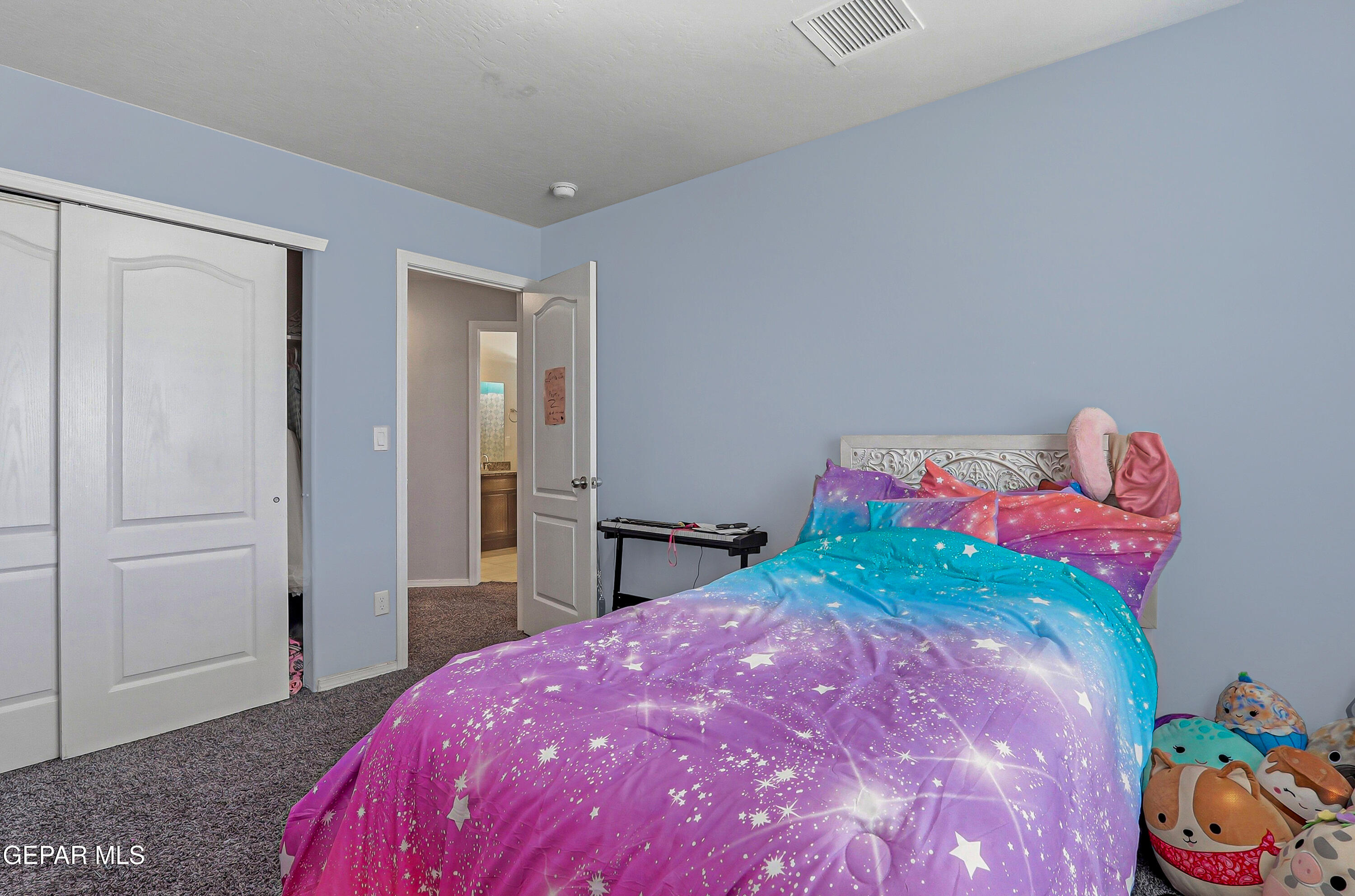 209 Reigate Drive Property Photo 27