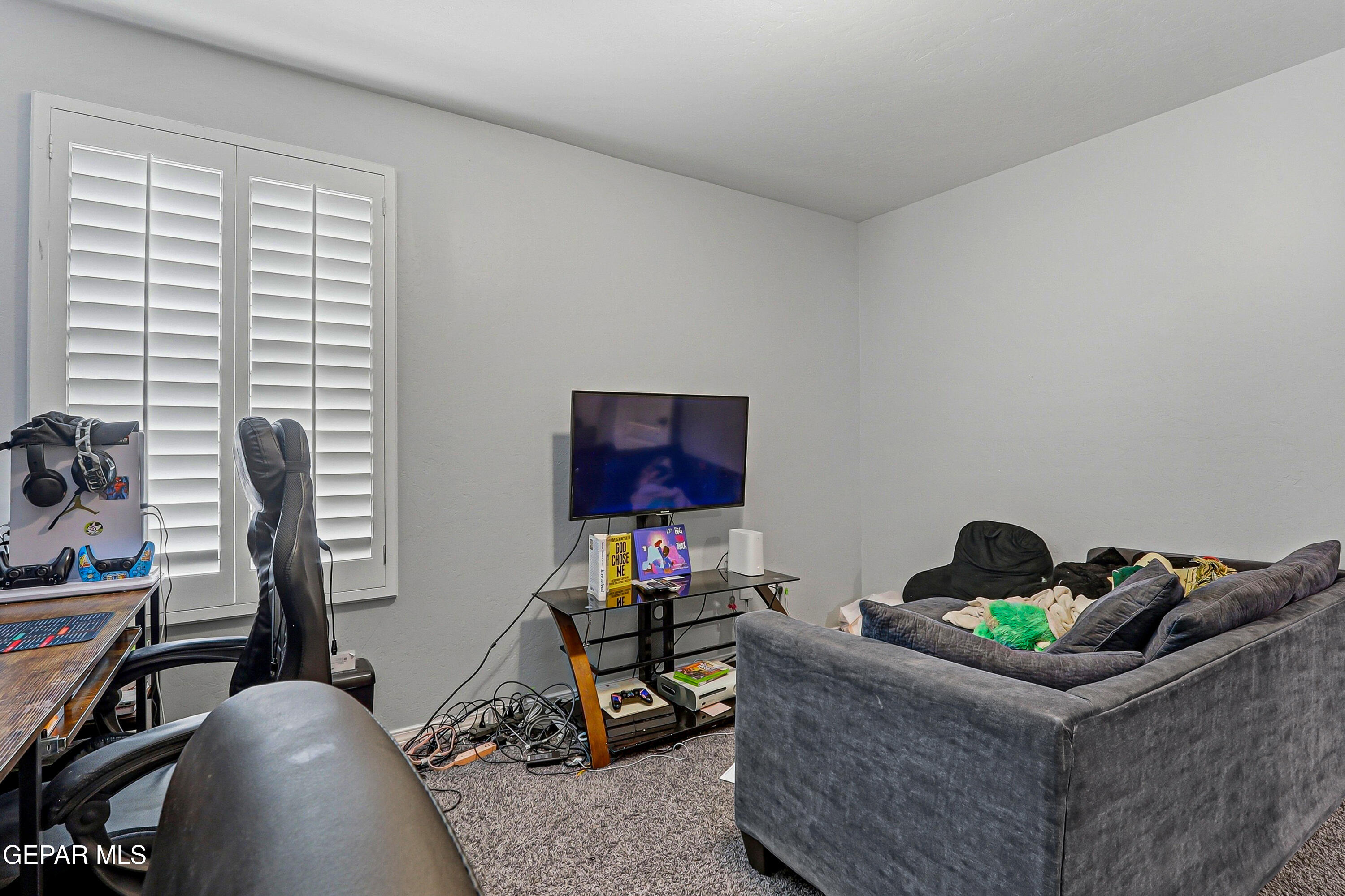 209 Reigate Drive Property Photo 31