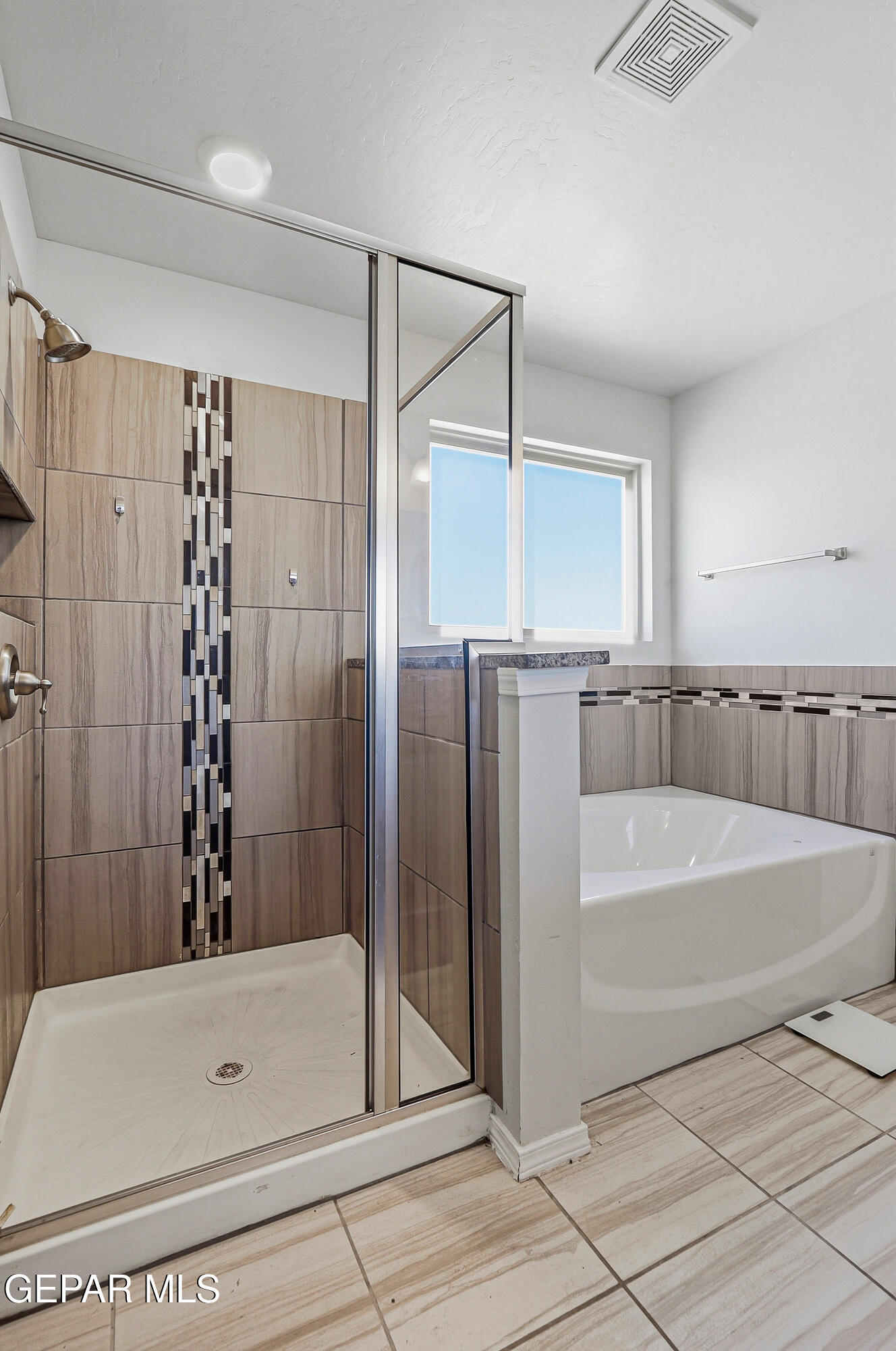 209 Reigate Drive Property Photo 39