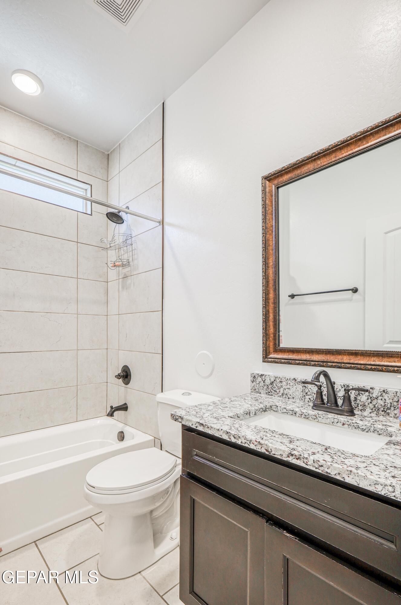 1811 Ritzy Lou Place Property Photo 4