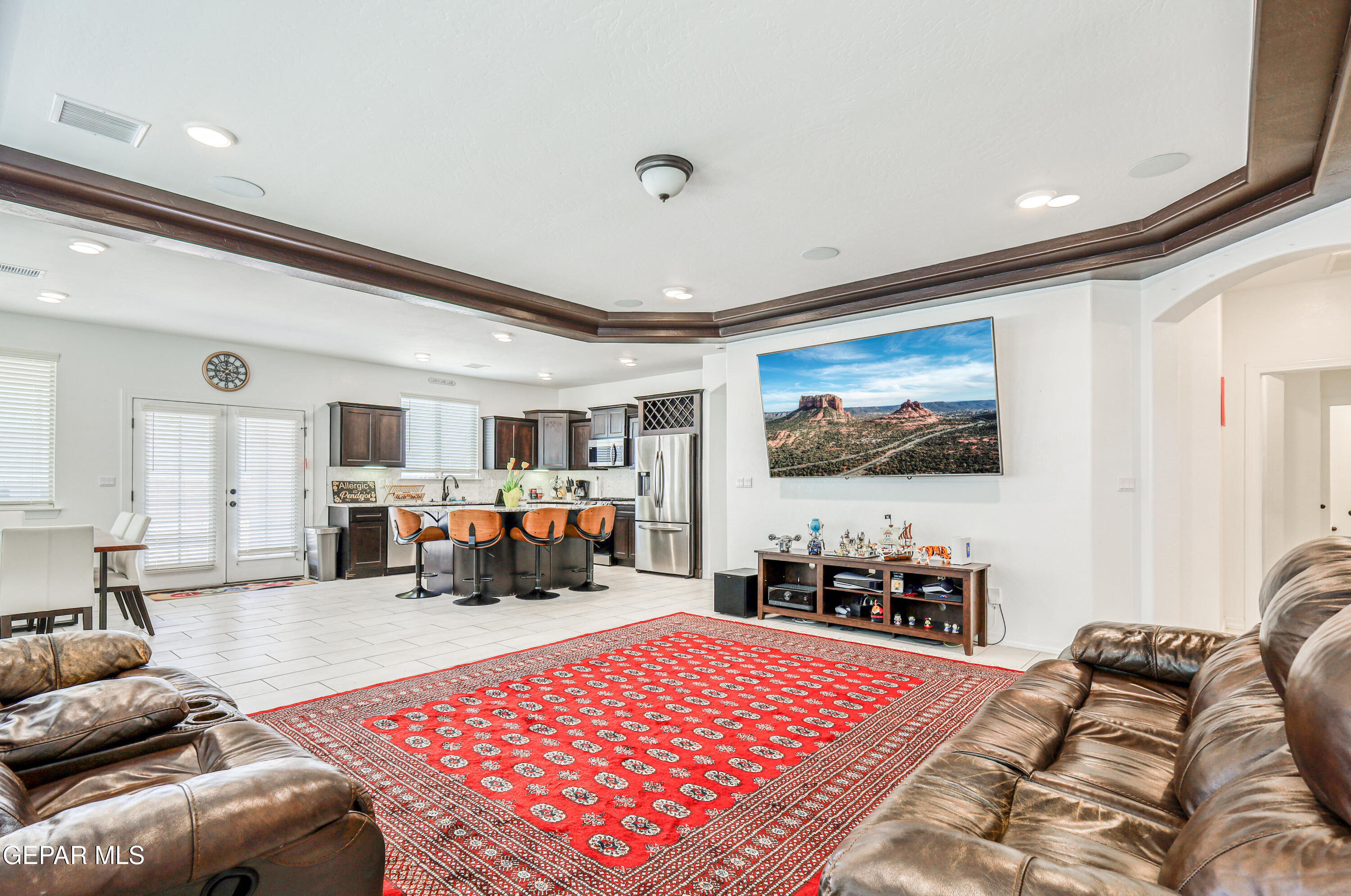 1811 Ritzy Lou Place Property Photo 6