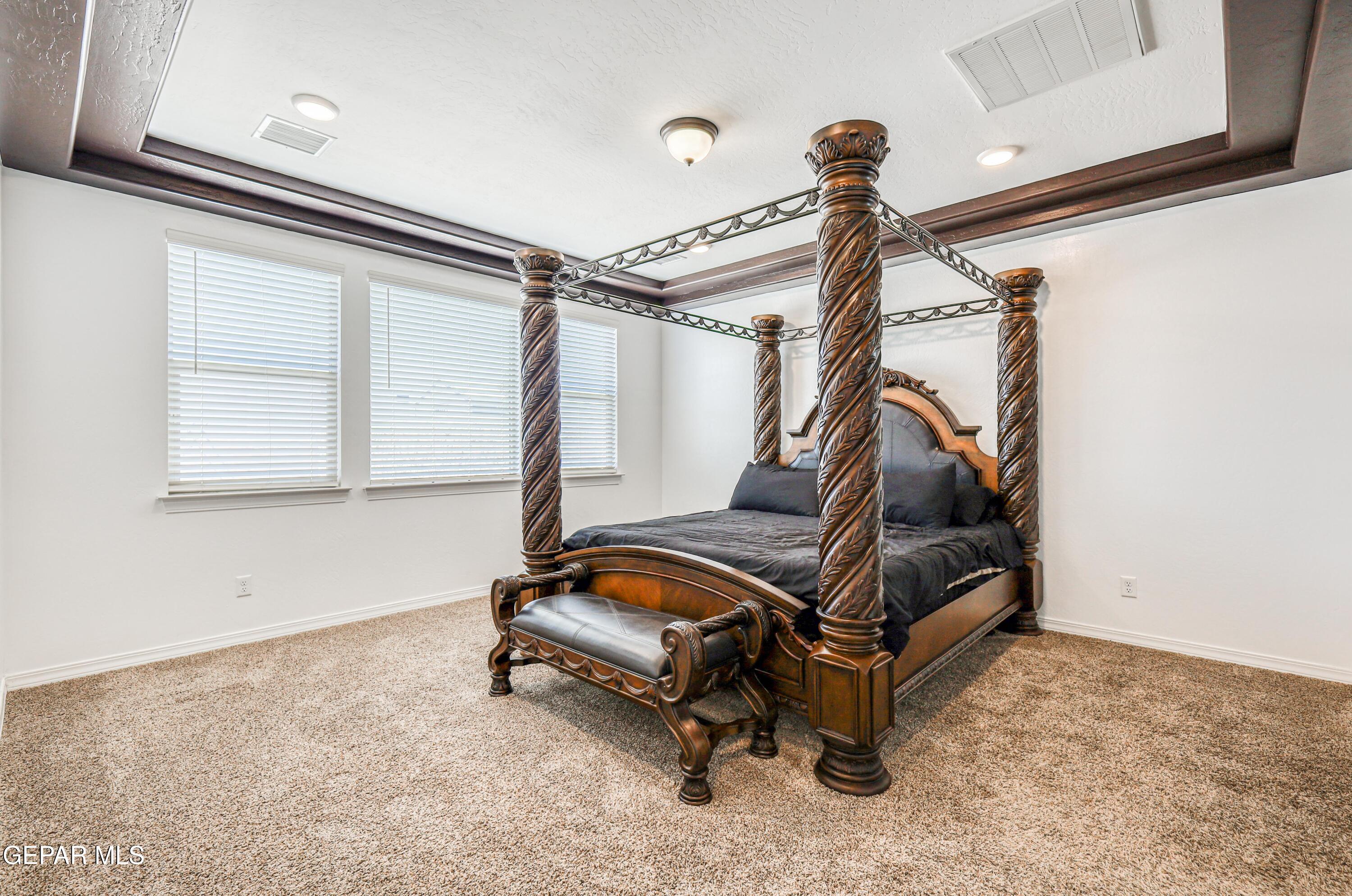 1811 Ritzy Lou Place Property Photo 9