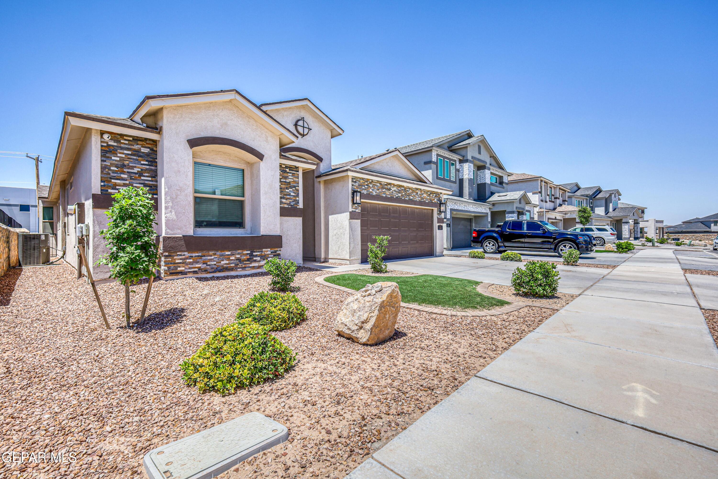 1811 Ritzy Lou Place Property Photo 12