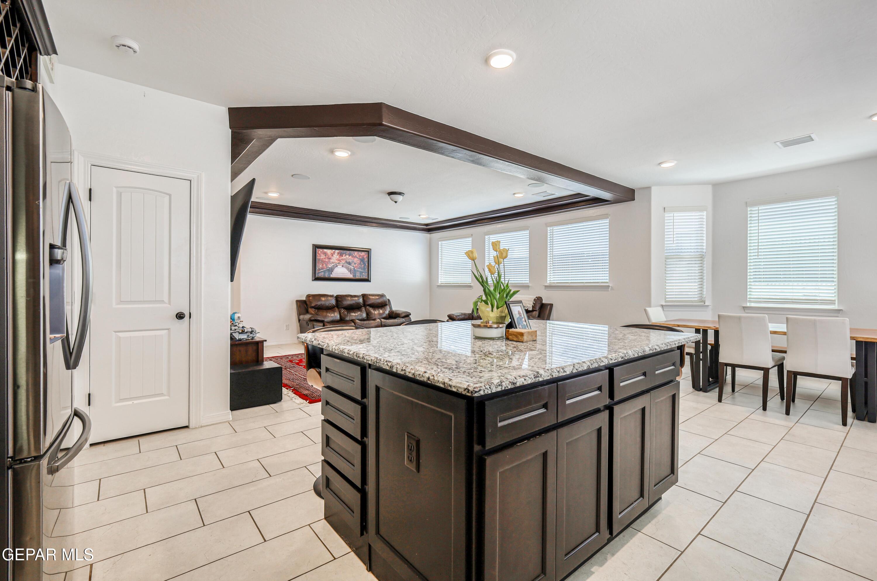 1811 Ritzy Lou Place Property Photo 34