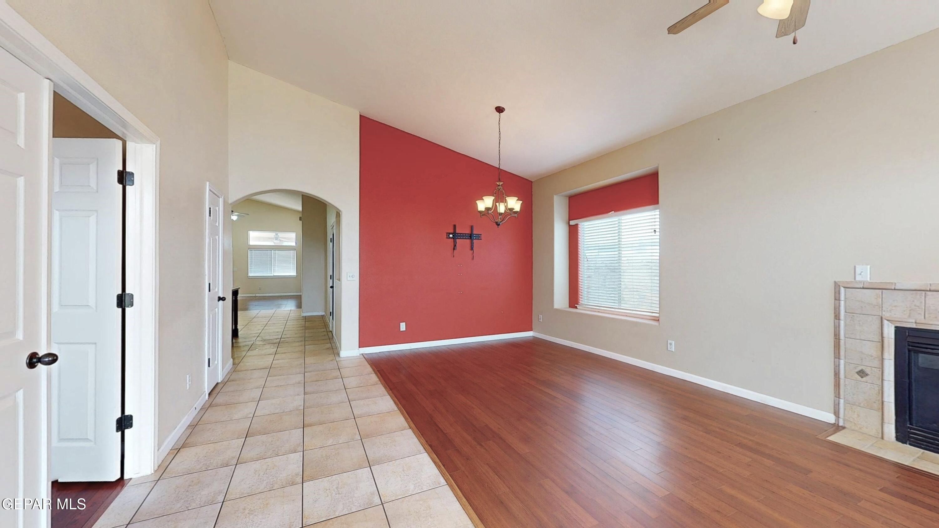 820 La Florida Drive Property Photo 5