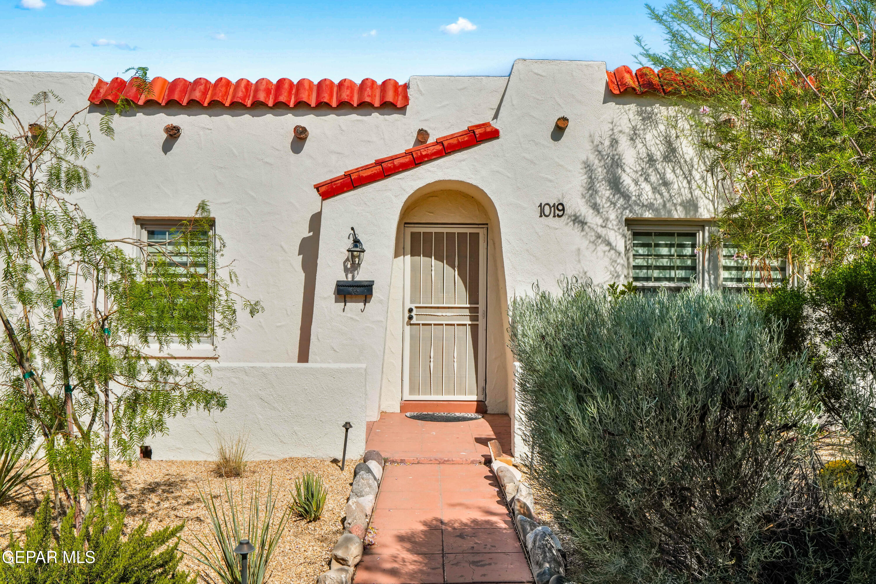 1019 Kelly Way Property Photo 1