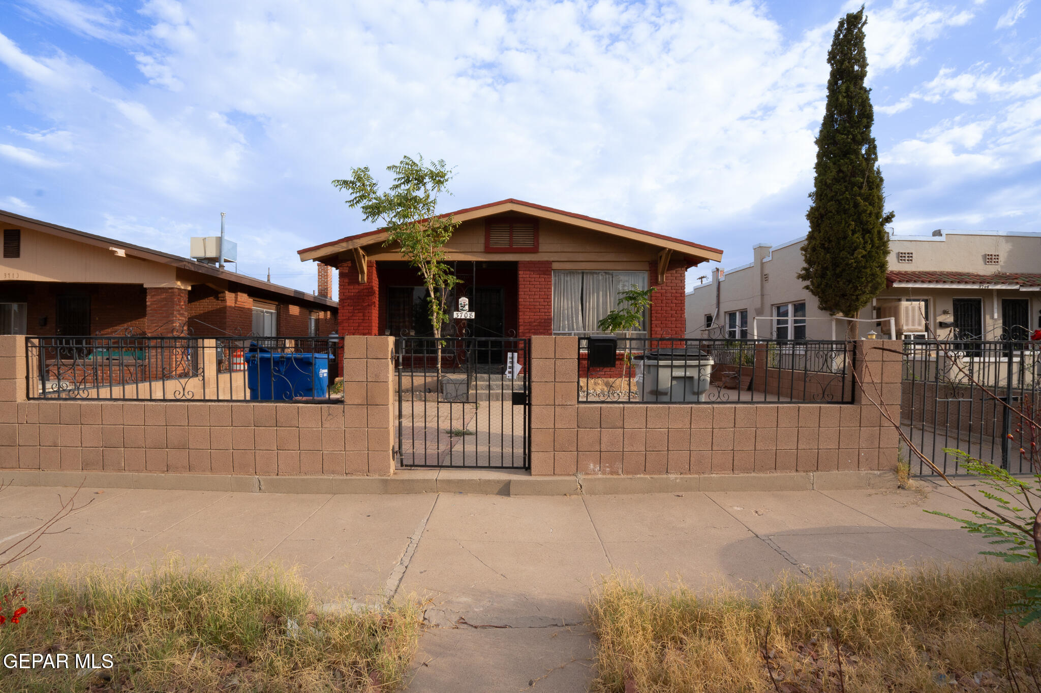 3708 La Luz Avenue Property Photo 1