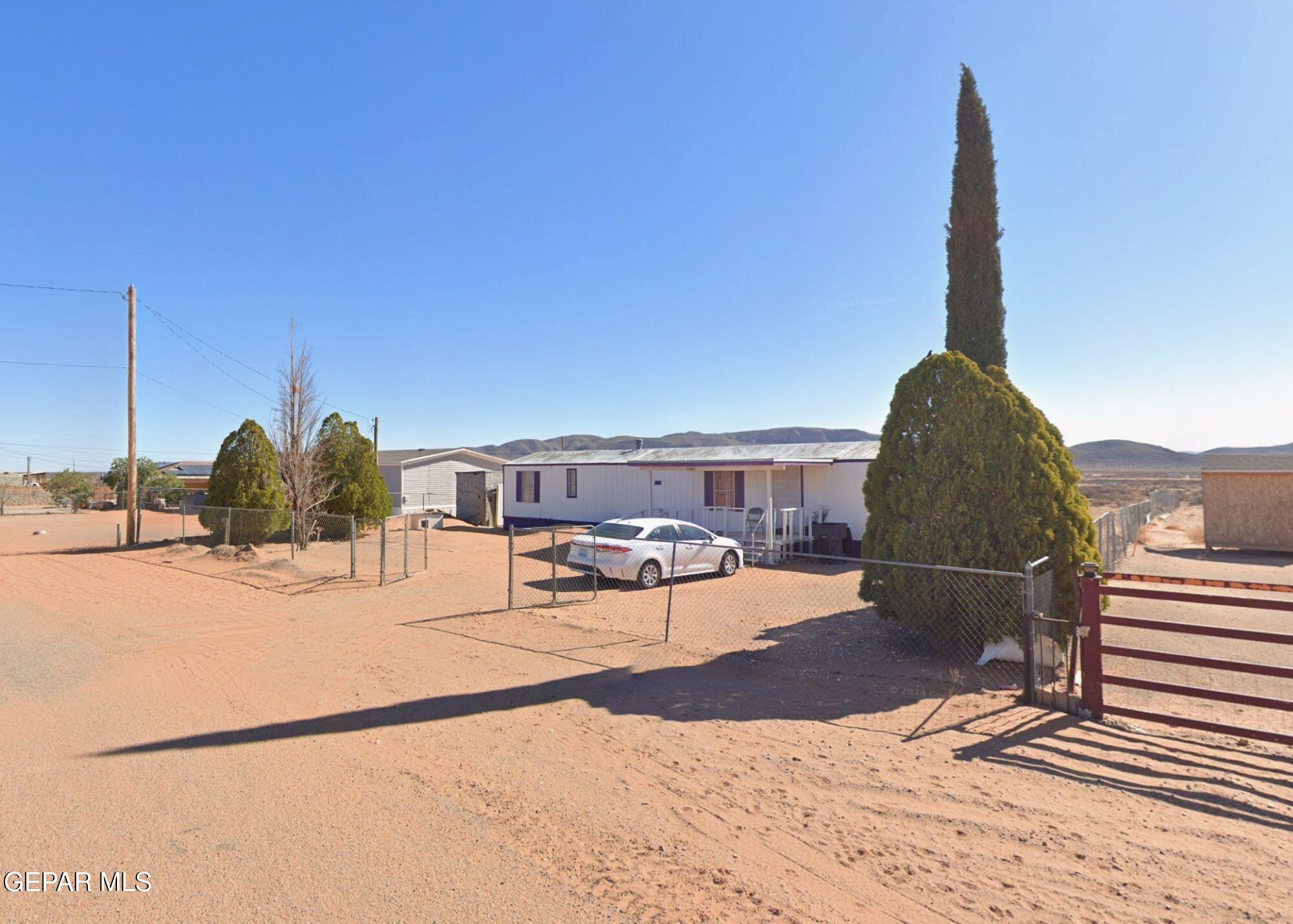 5582 Ch Hunton Street Property Photo 4