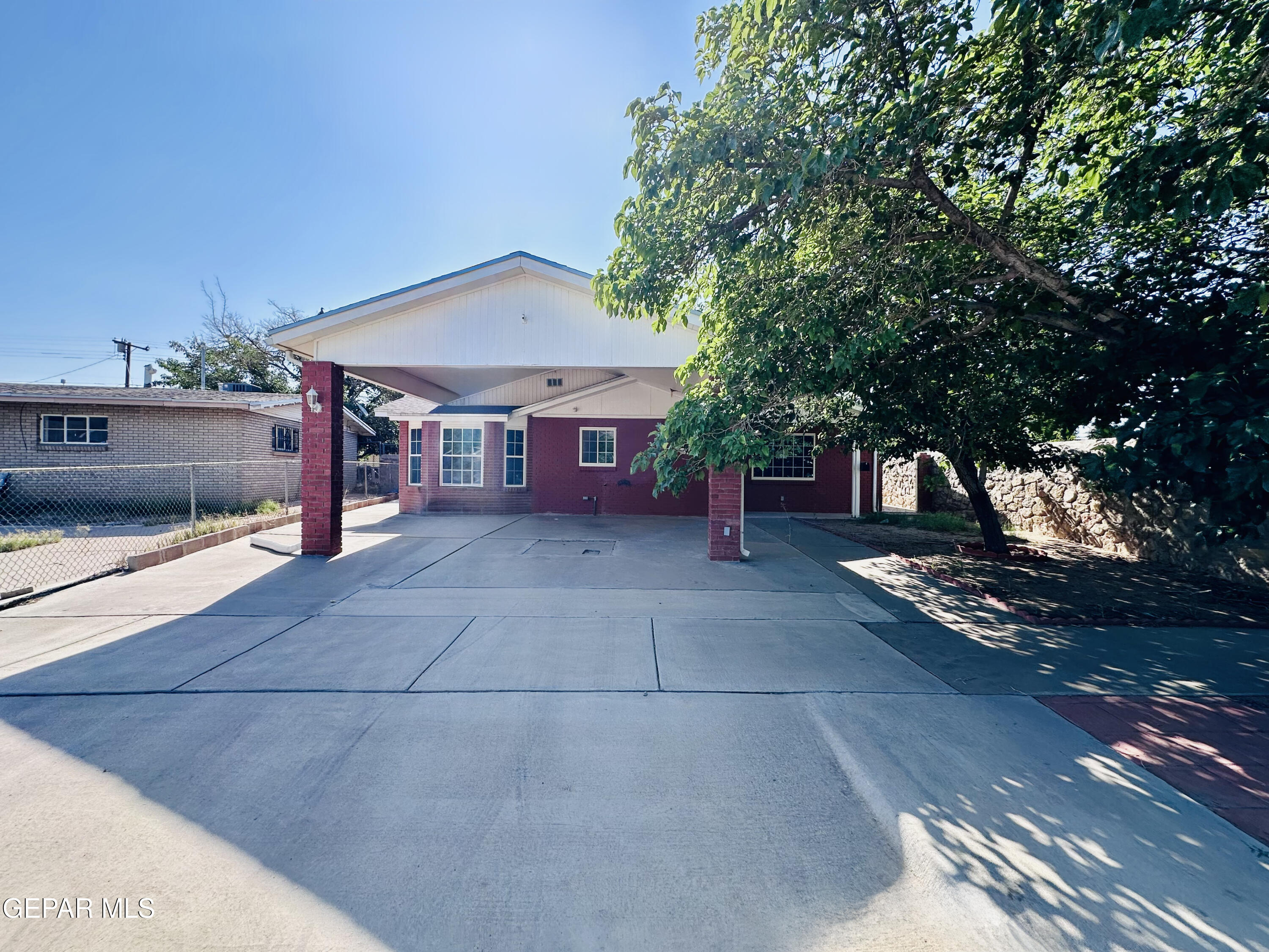 9204 Mount San Berdu Drive Property Photo 1