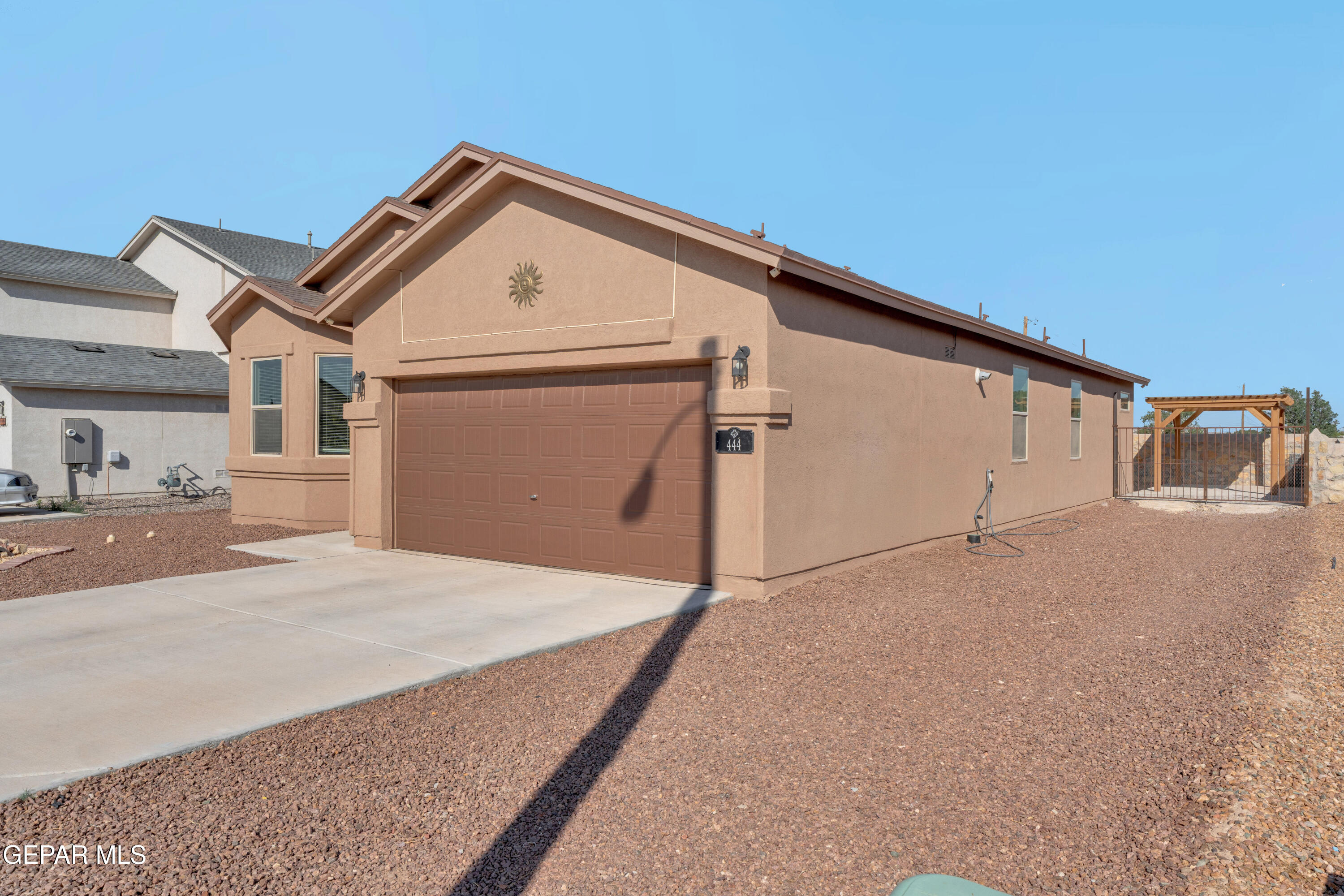 444 Sun Temple Road Property Photo 1