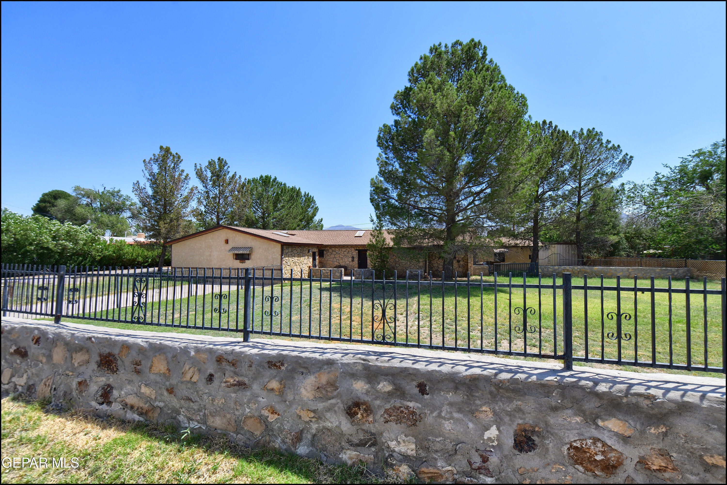 4204 Emory Road Property Photo 1
