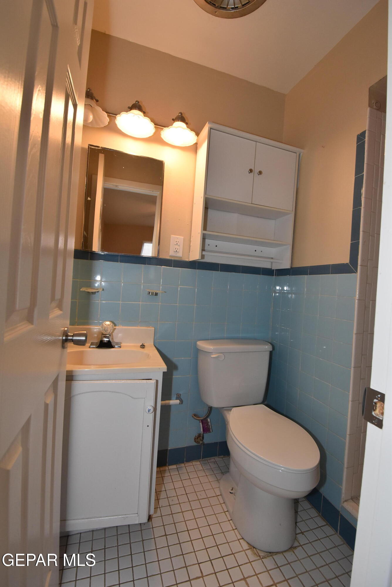 807 Poplar Street Property Photo 4