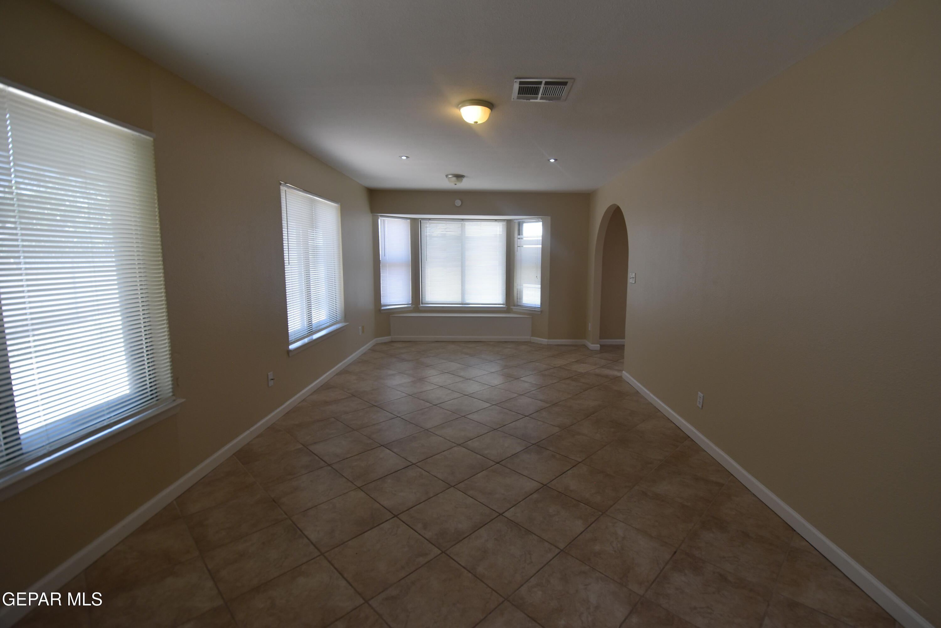 807 Poplar Street Property Photo 10