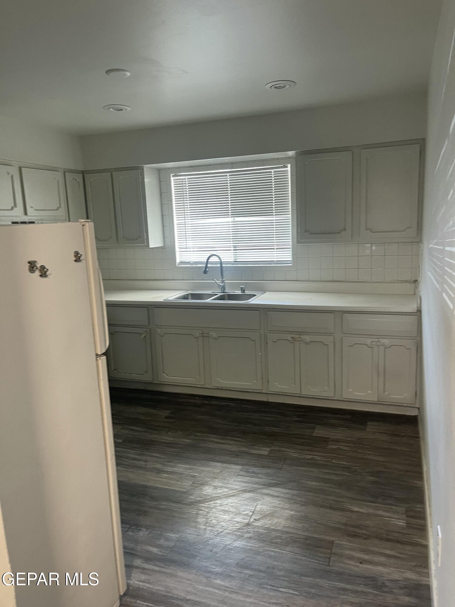 947632 Property Photo 7