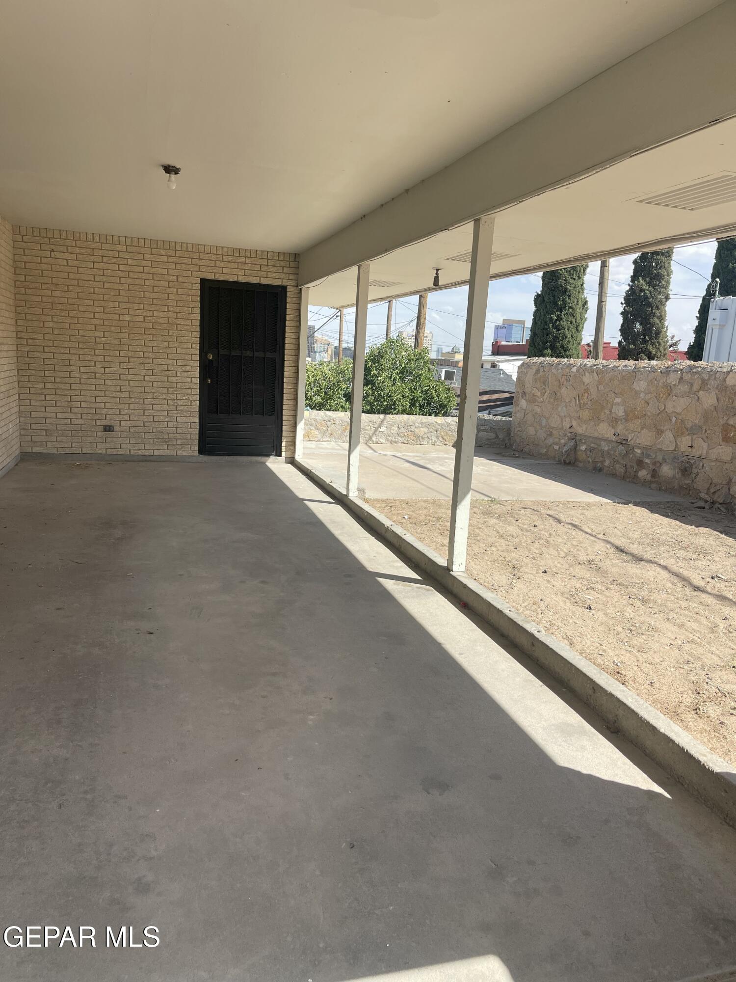 947632 Property Photo 10