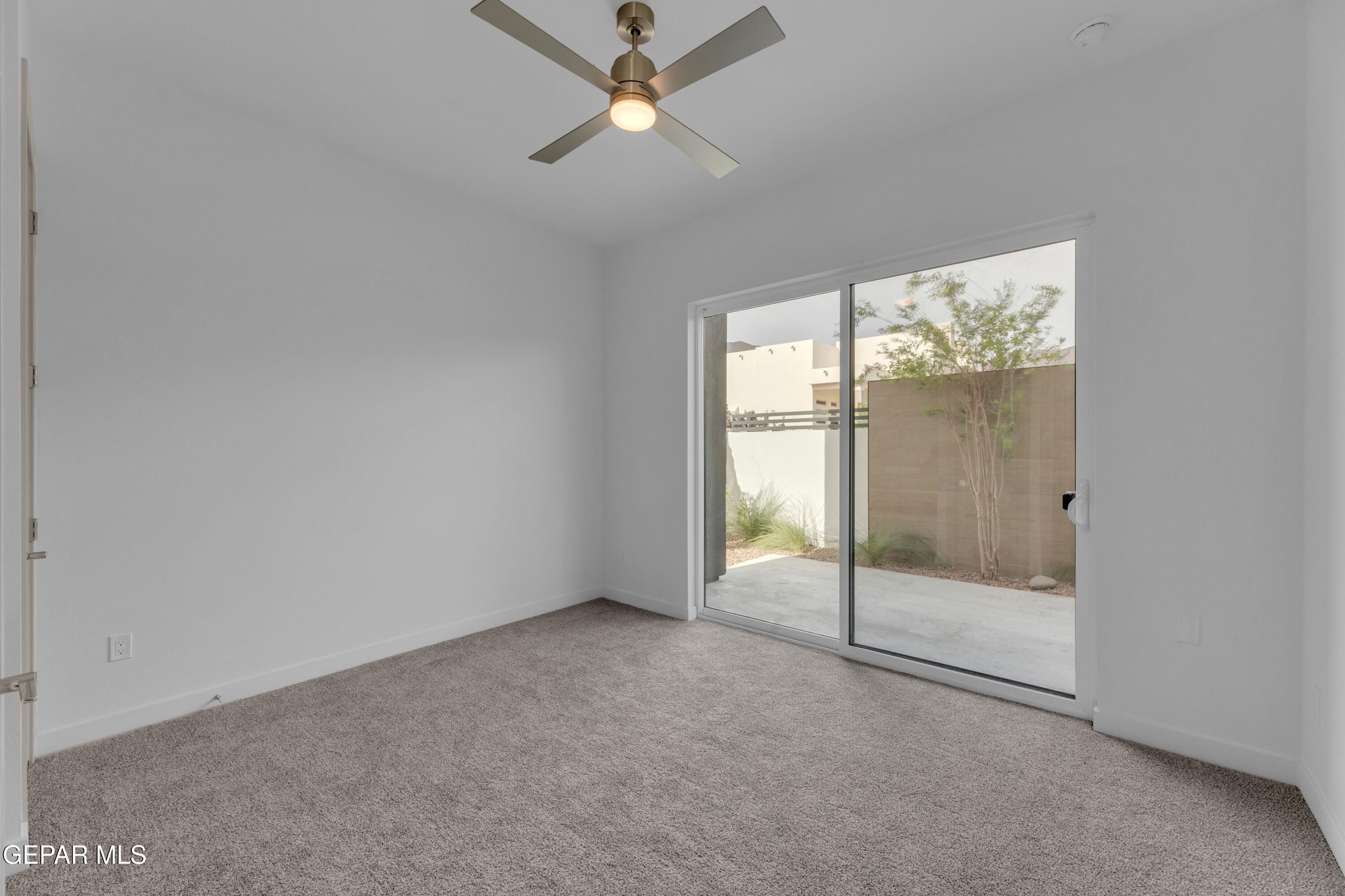 1281 Desert Night Street Property Photo 7
