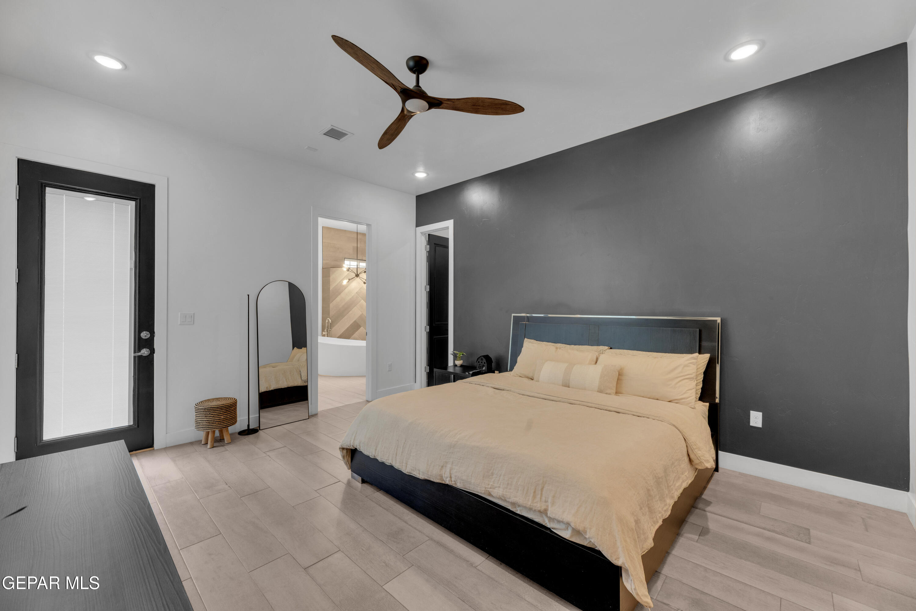 205 Ulshaw Street Property Photo 27
