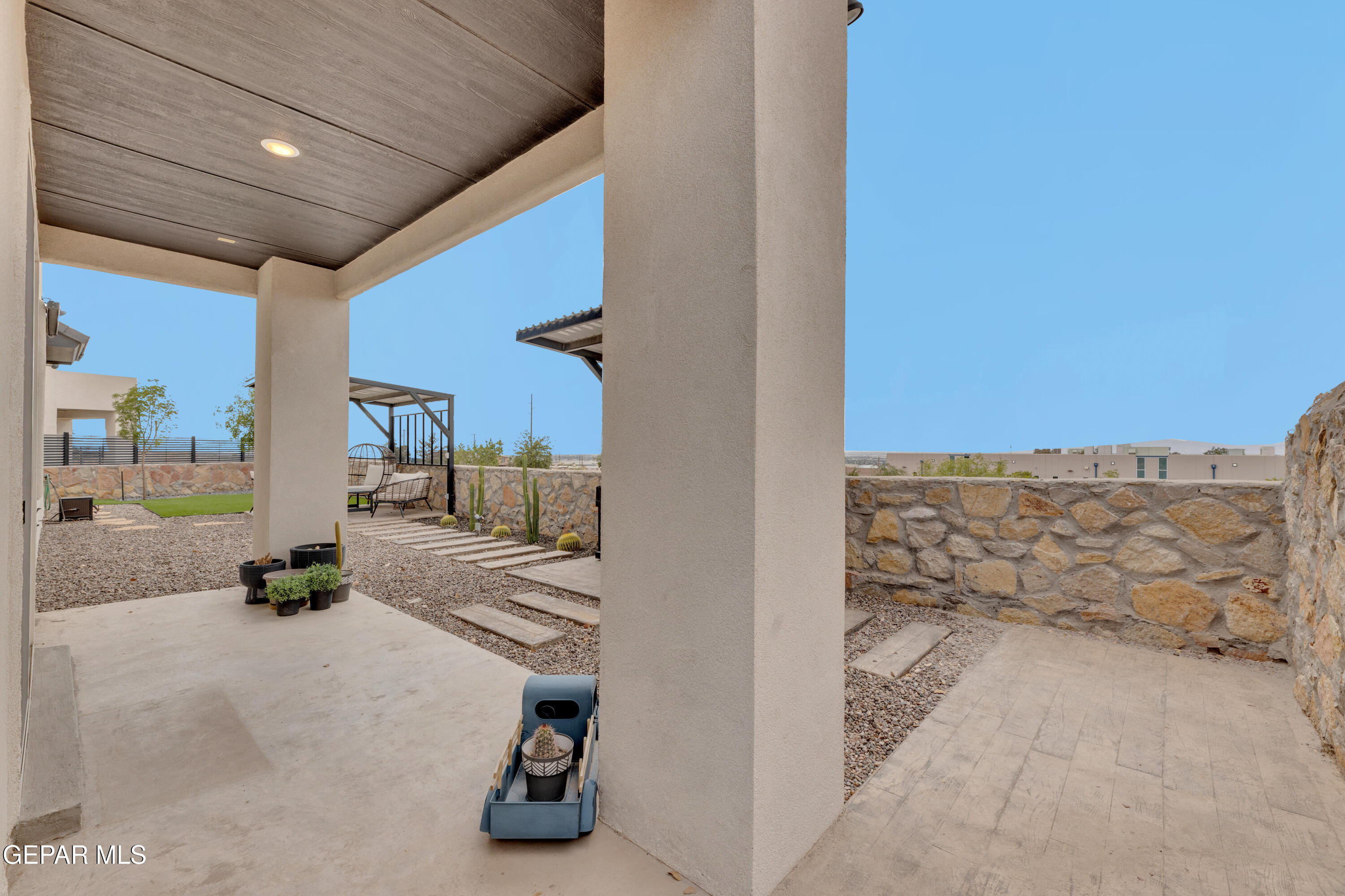 205 Ulshaw Street Property Photo 34