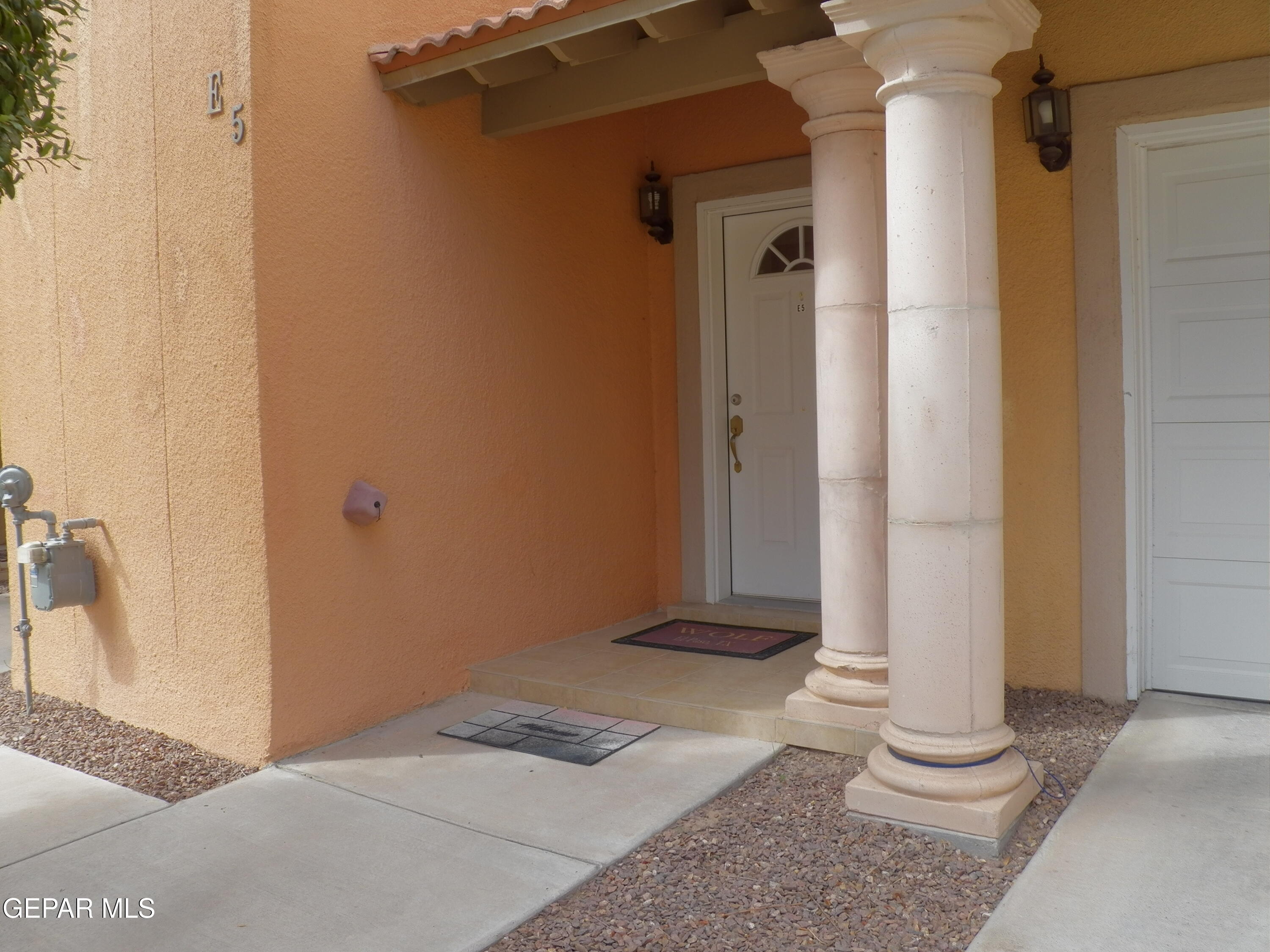3150 N Yarbrough Drive E5 Property Photo 1