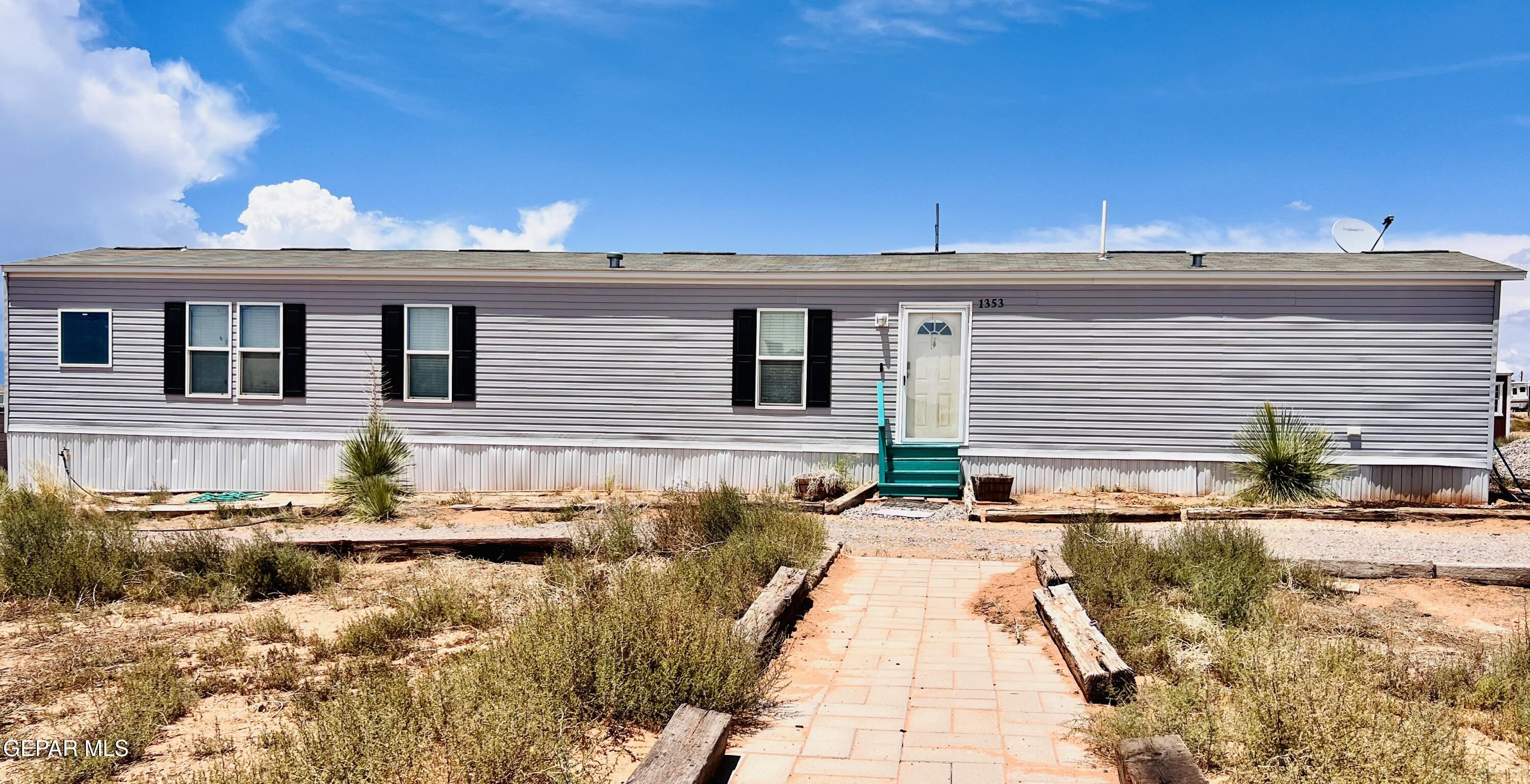 1353 MOJAVE DESERT Drive Property Photo 1