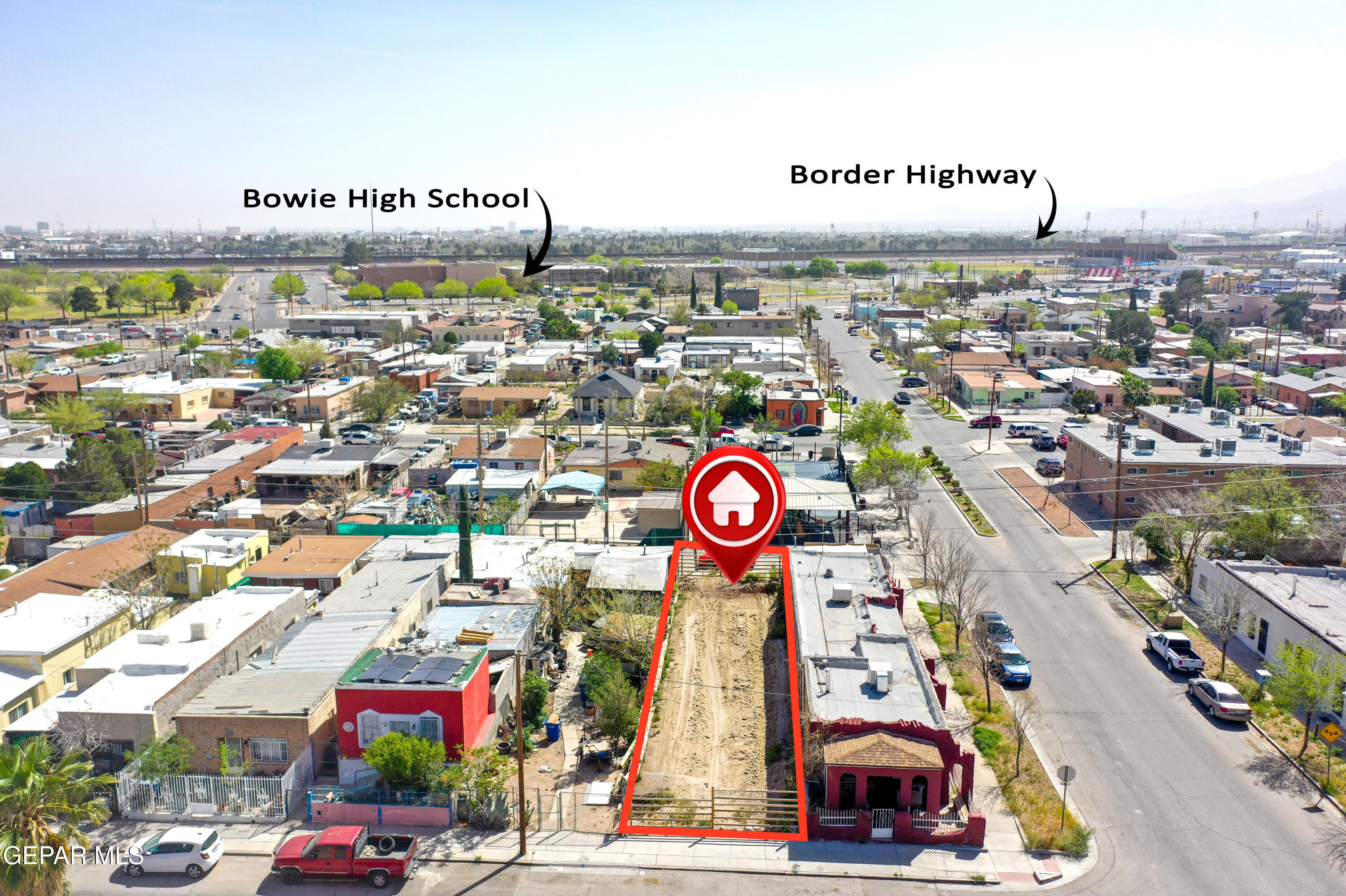 3002 E San Antonio Avenue Property Photo 5