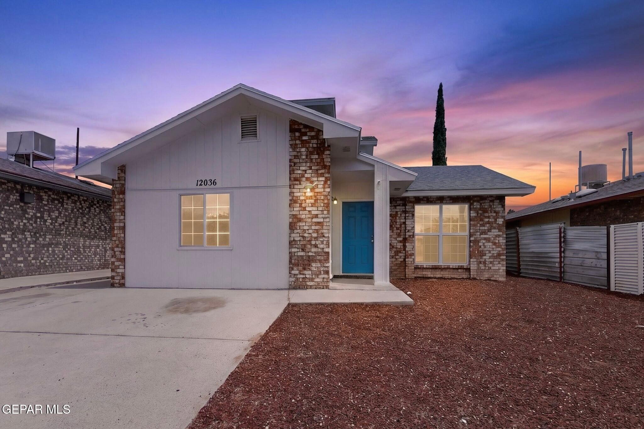 12036 Kings Crest Drive Property Photo 1