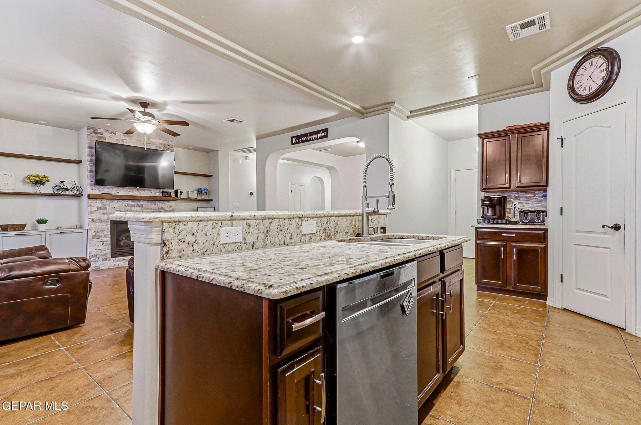 7388 Brays Landing Drive Property Photo 13
