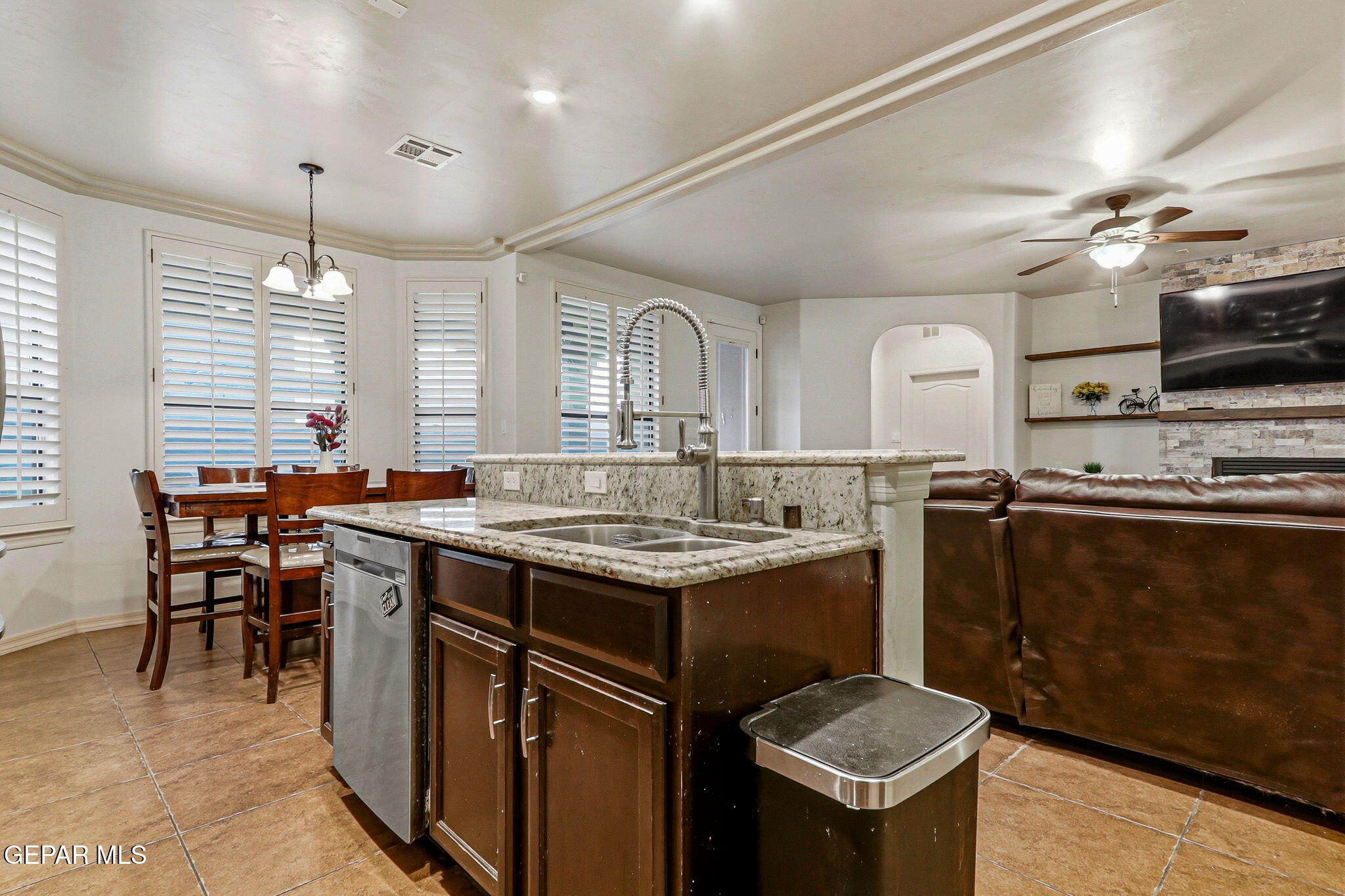 7388 Brays Landing Drive Property Photo 14