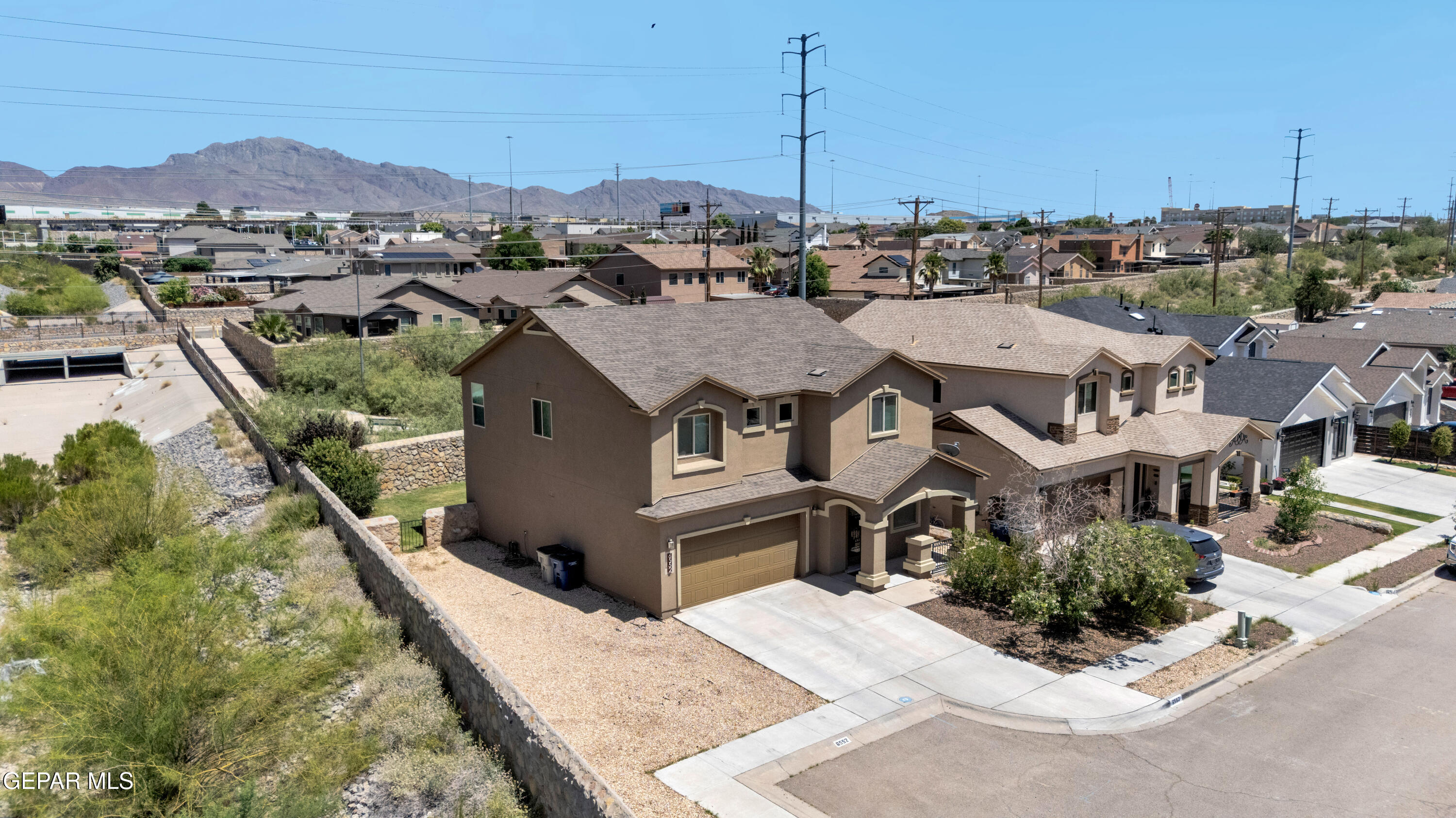 6552 Geyser Drive Property Photo 4