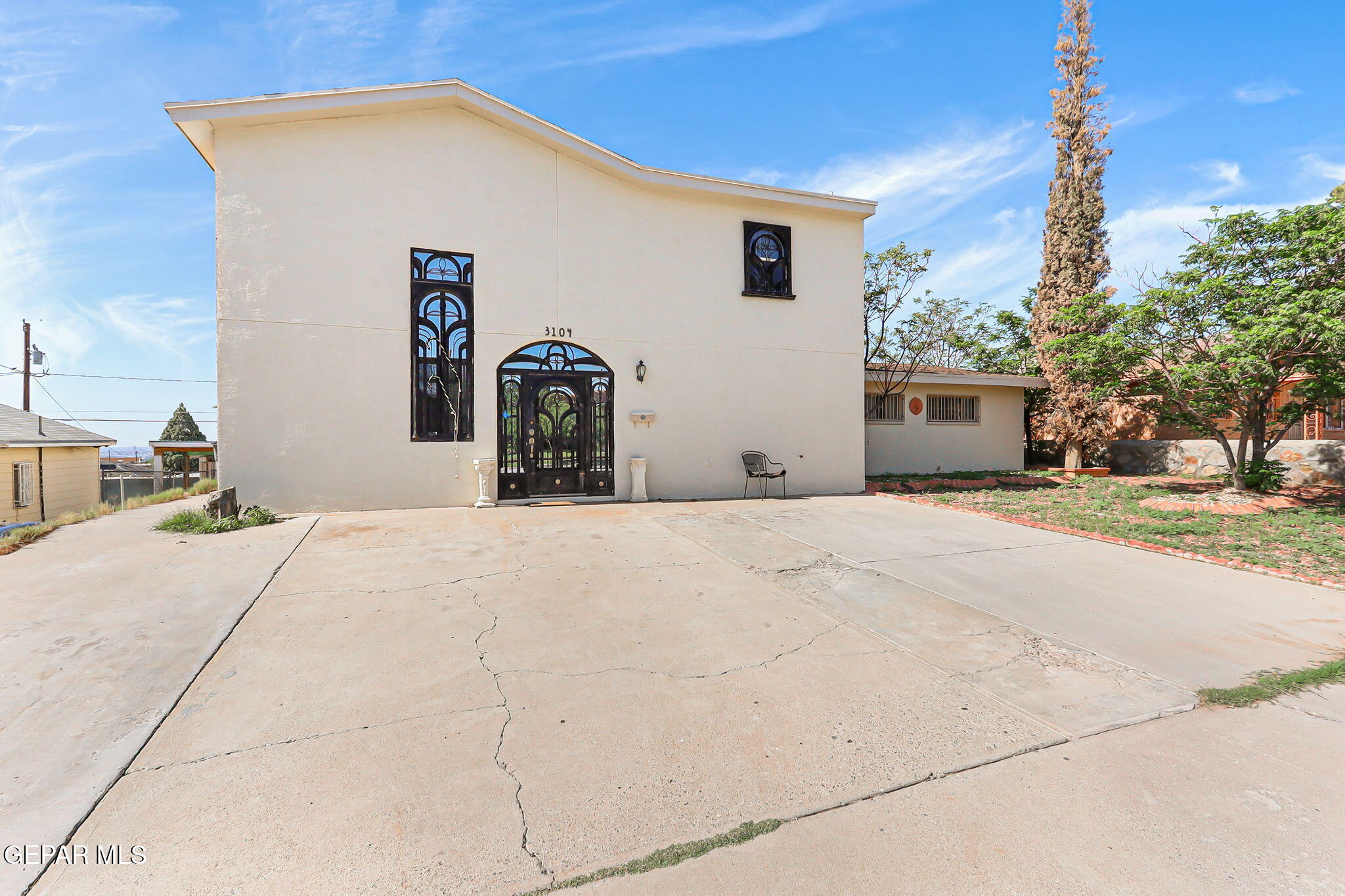 3104 Van Buren Avenue Property Photo 1