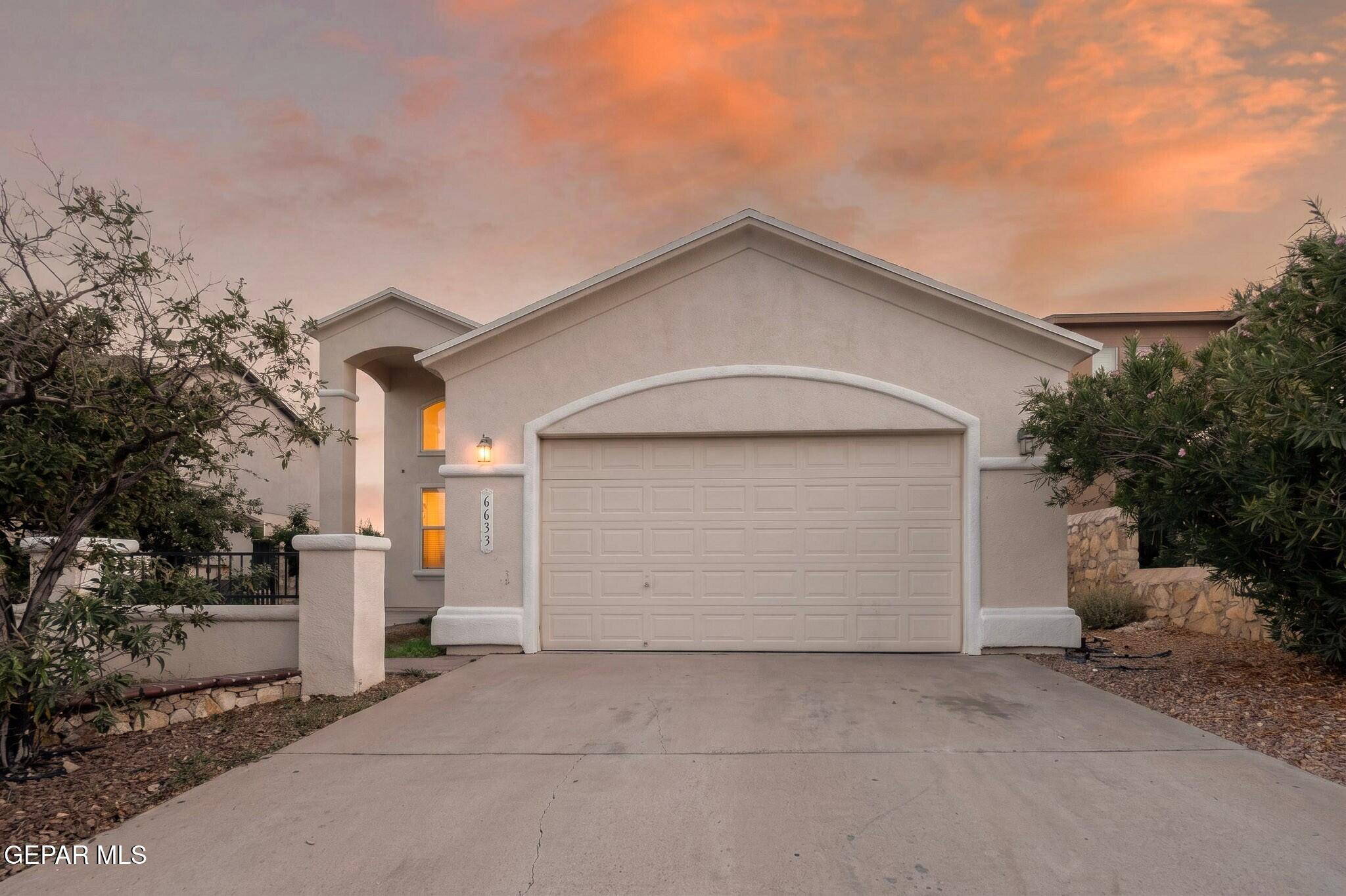 6633 Cabana Del Sol Drive Property Photo 1