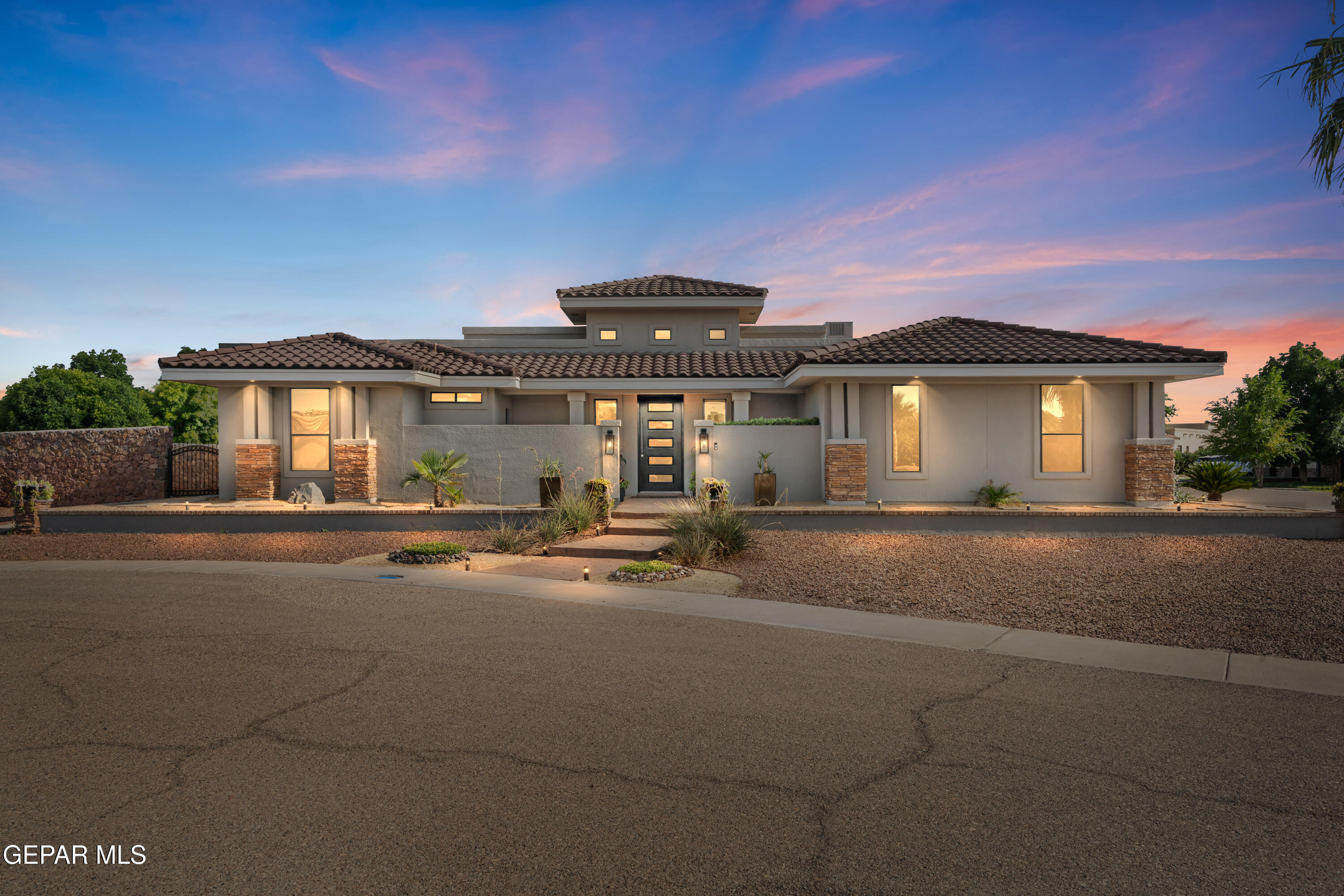 5910 Arbol Place Property Photo 1