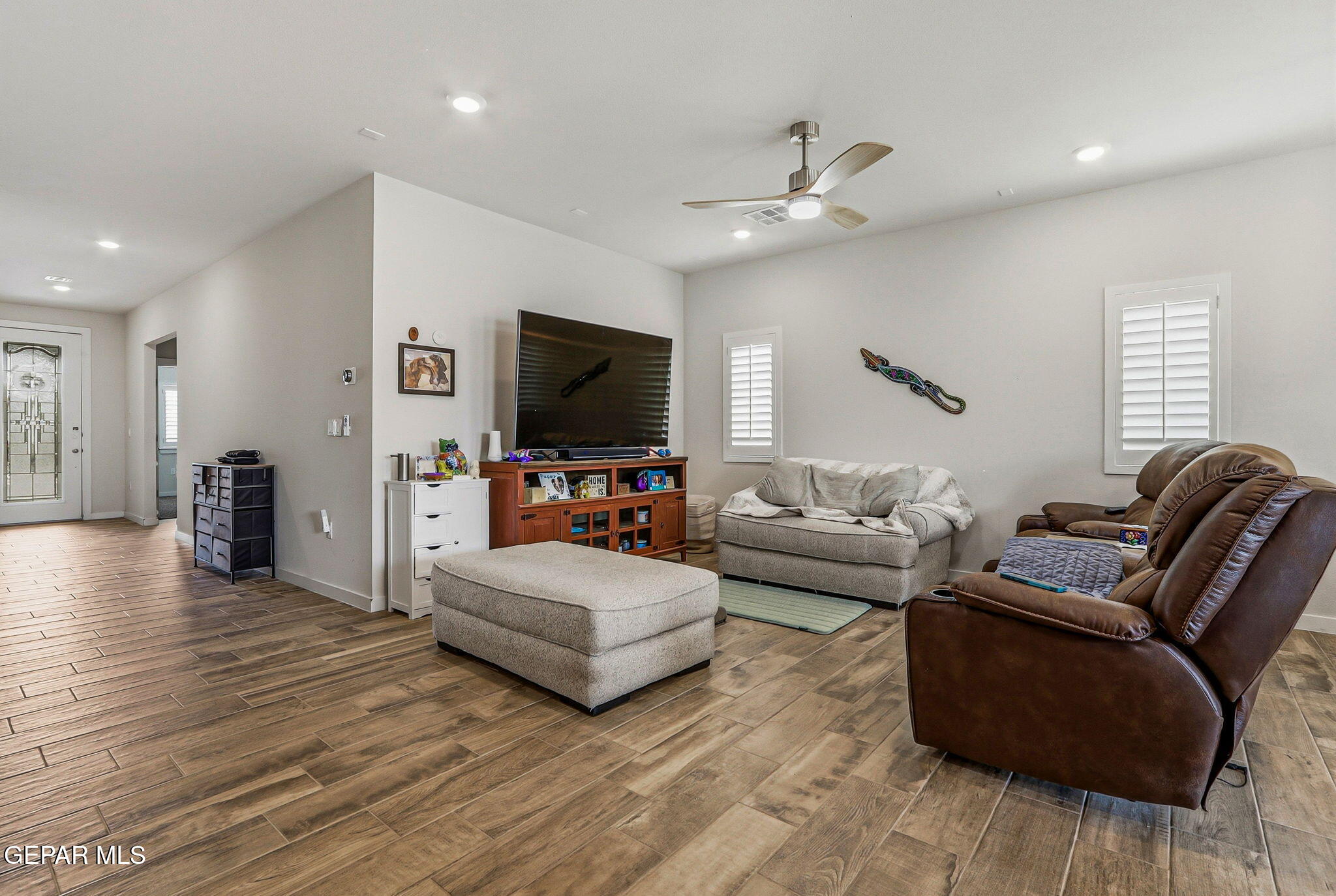 909 Indigo Sky Street Property Photo 15