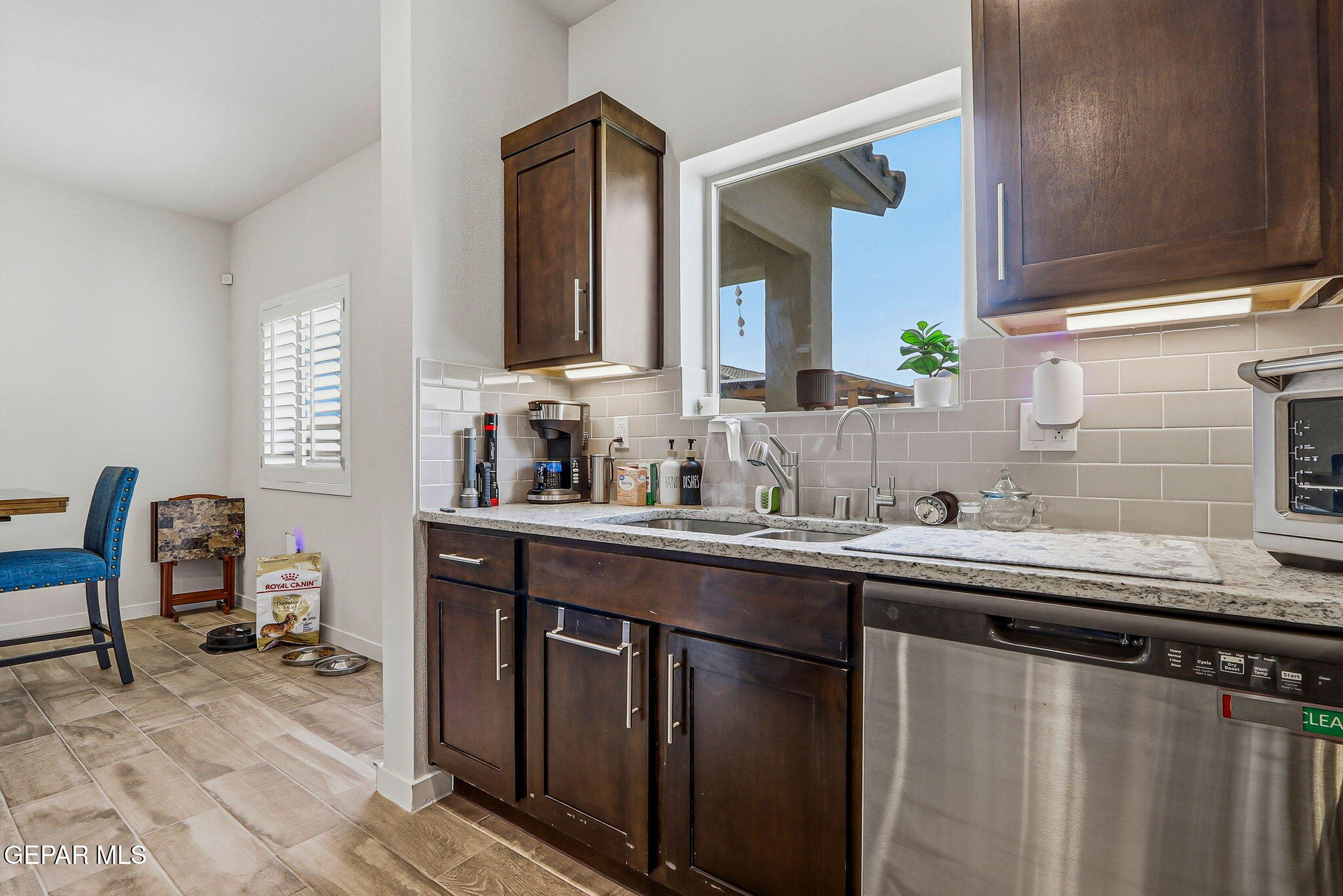 909 Indigo Sky Street Property Photo 23