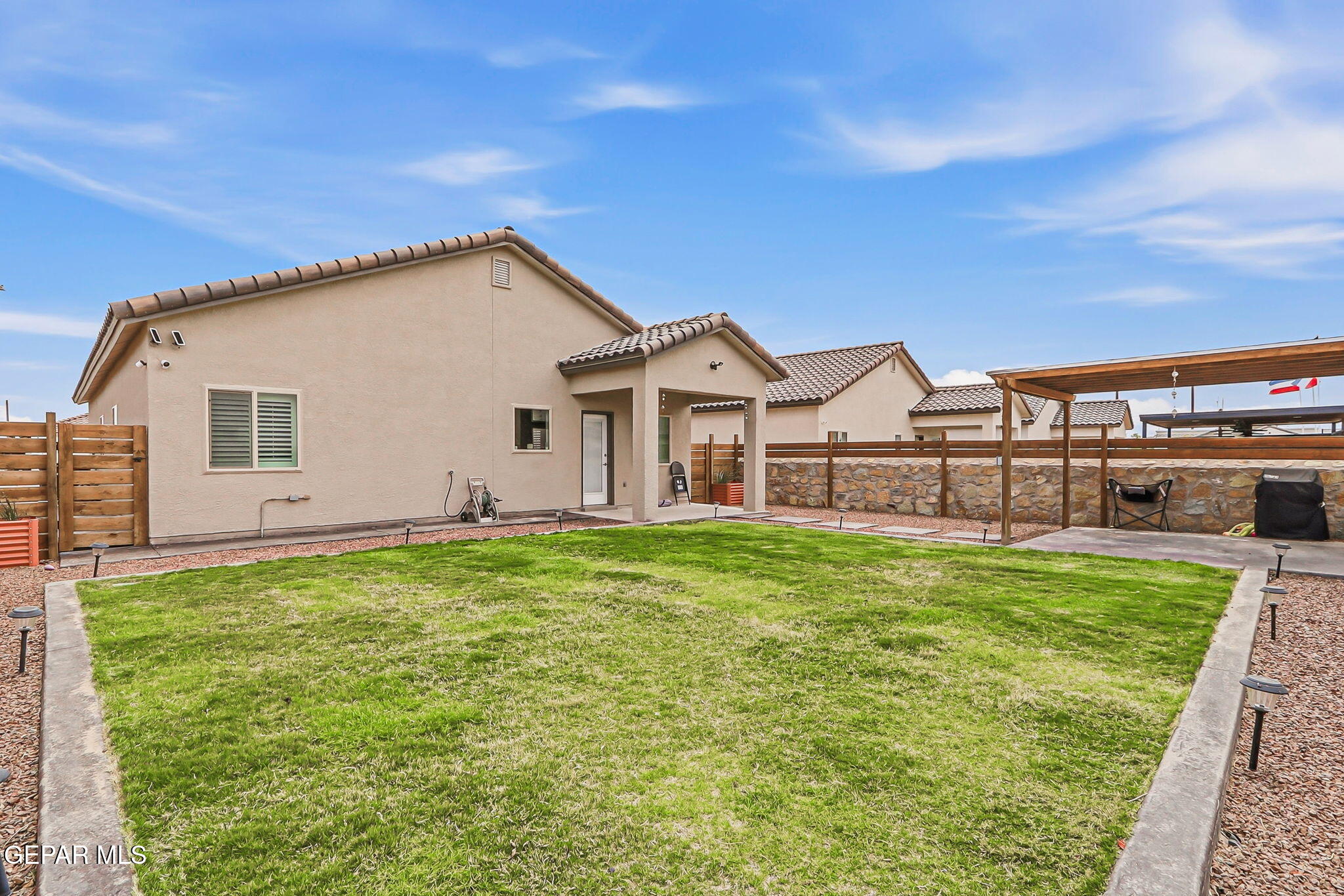 909 Indigo Sky Street Property Photo 37