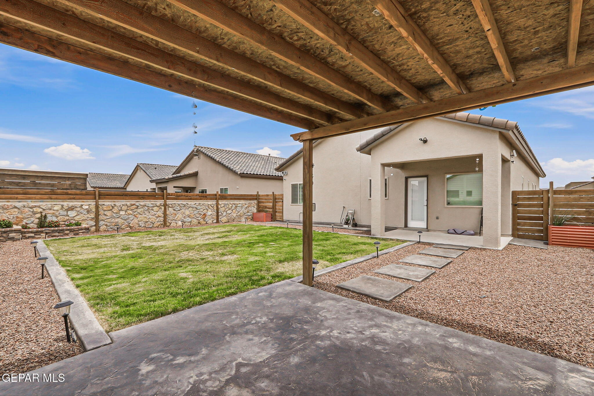 909 Indigo Sky Street Property Photo 40