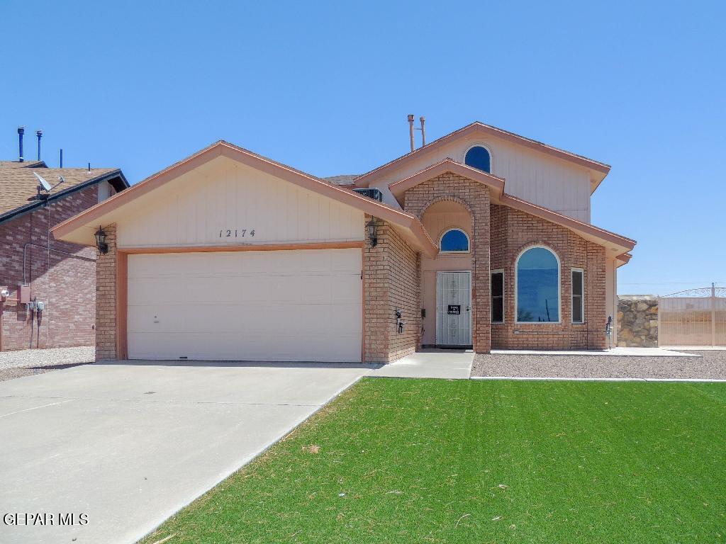 12174 Royal Woods Drive Property Photo 1