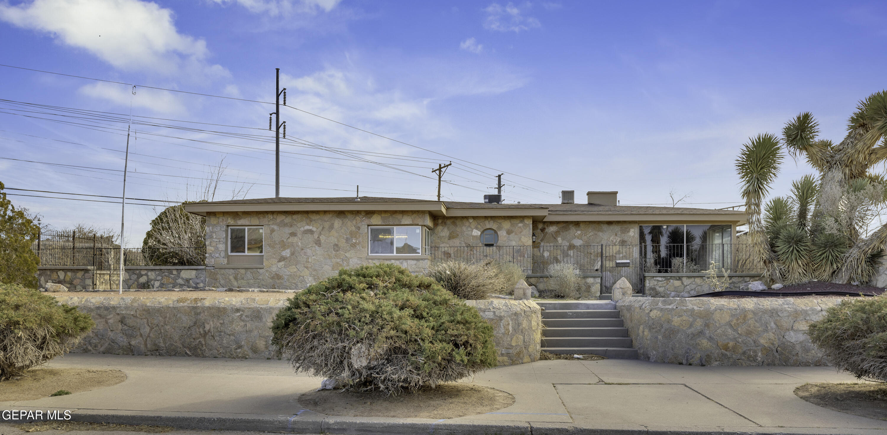 2500 Hawley Circle Property Photo 1
