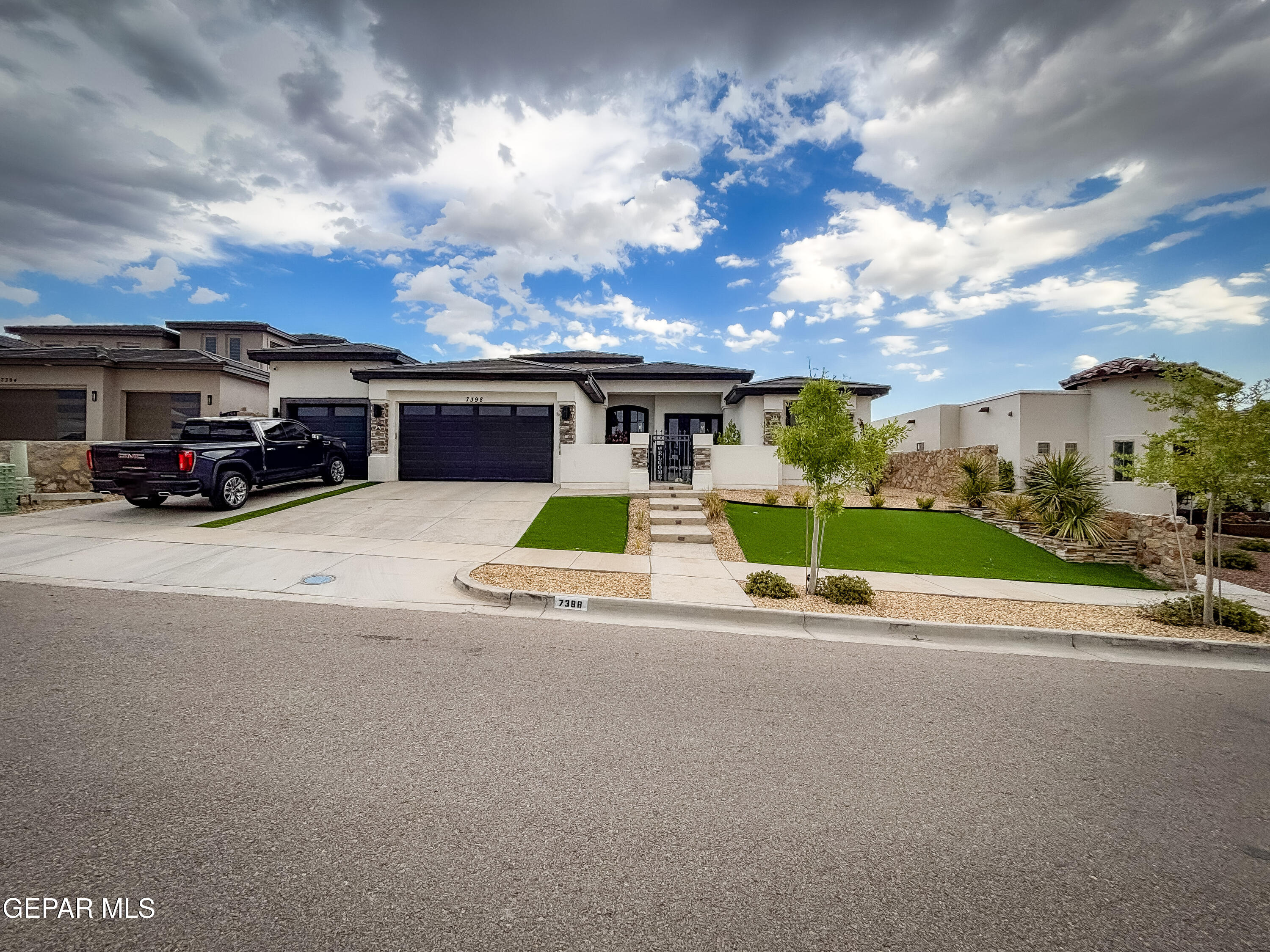 7398 Sidewinder Bend Drive Property Photo 1