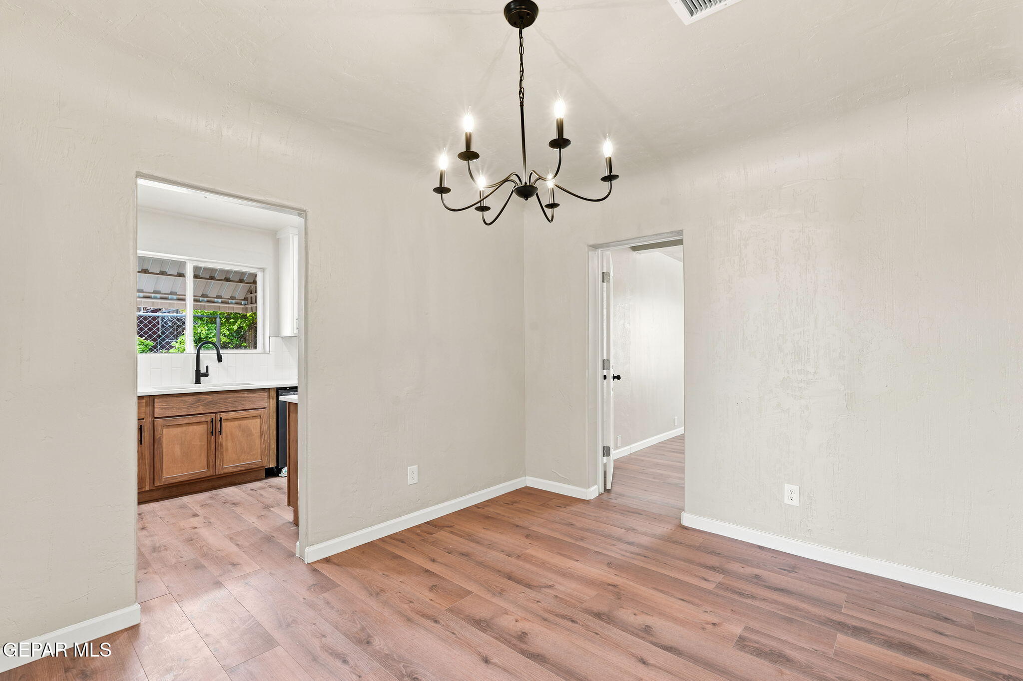 3019 Fort Boulevard Property Photo 19