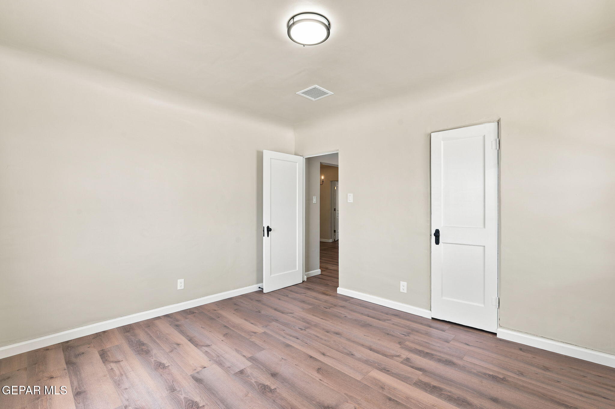 3019 Fort Boulevard Property Photo 24