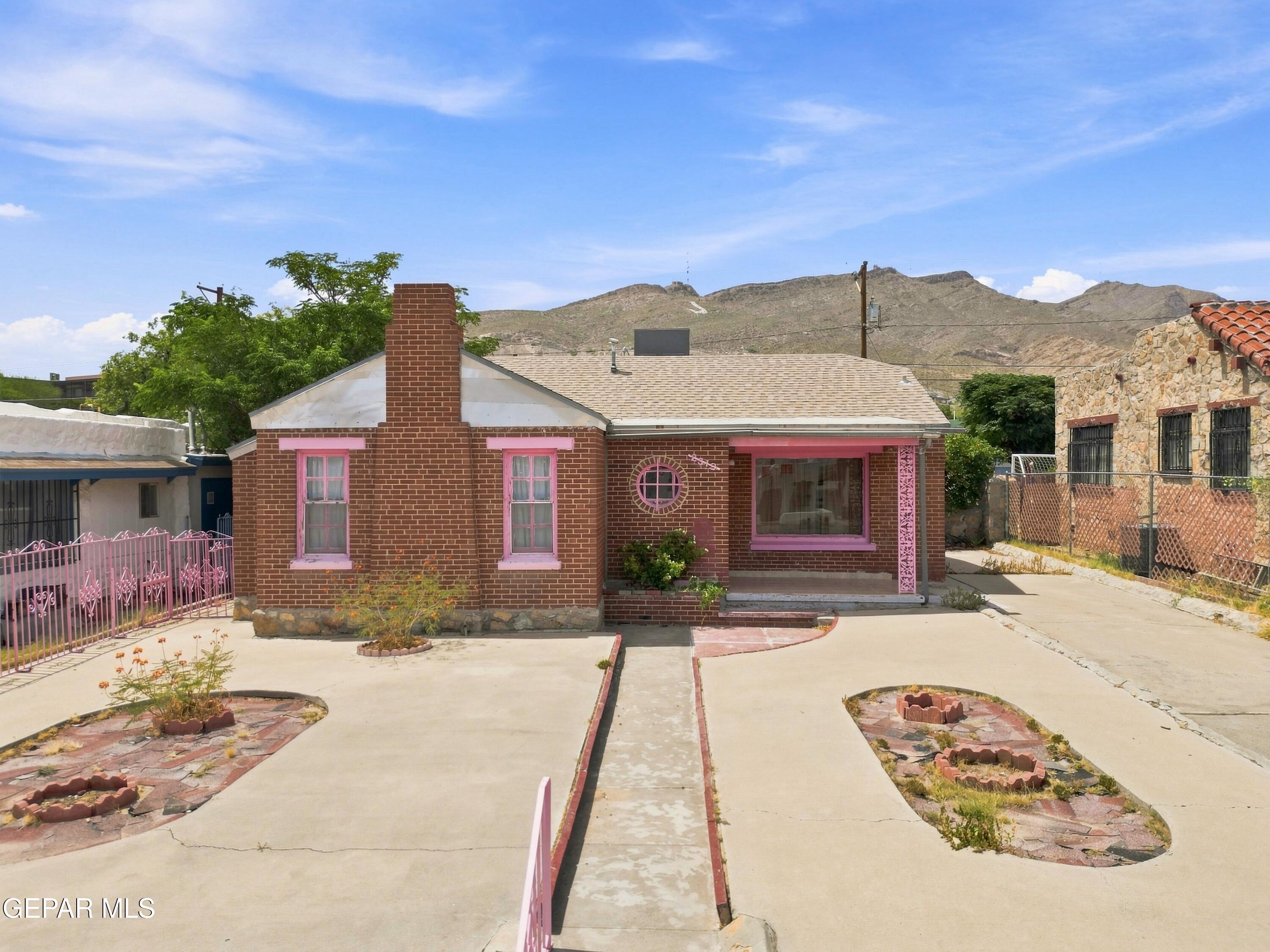 2319 Grant Avenue Property Photo 1