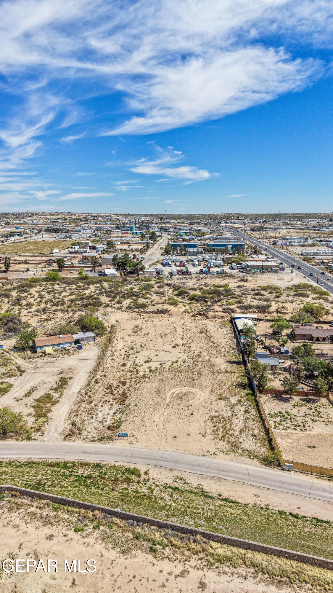 10883 Thunder Road Property Photo 19