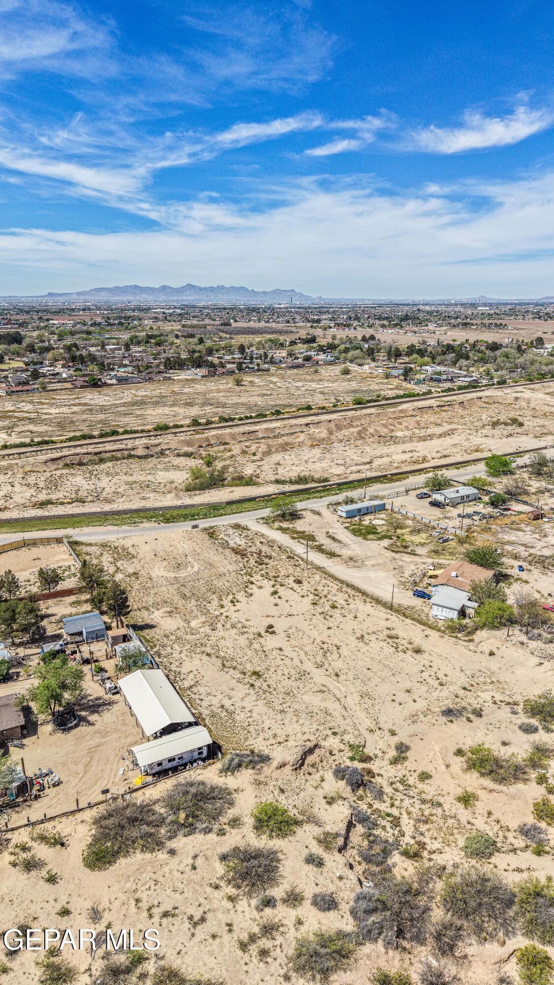 10883 Thunder Road Property Photo 21